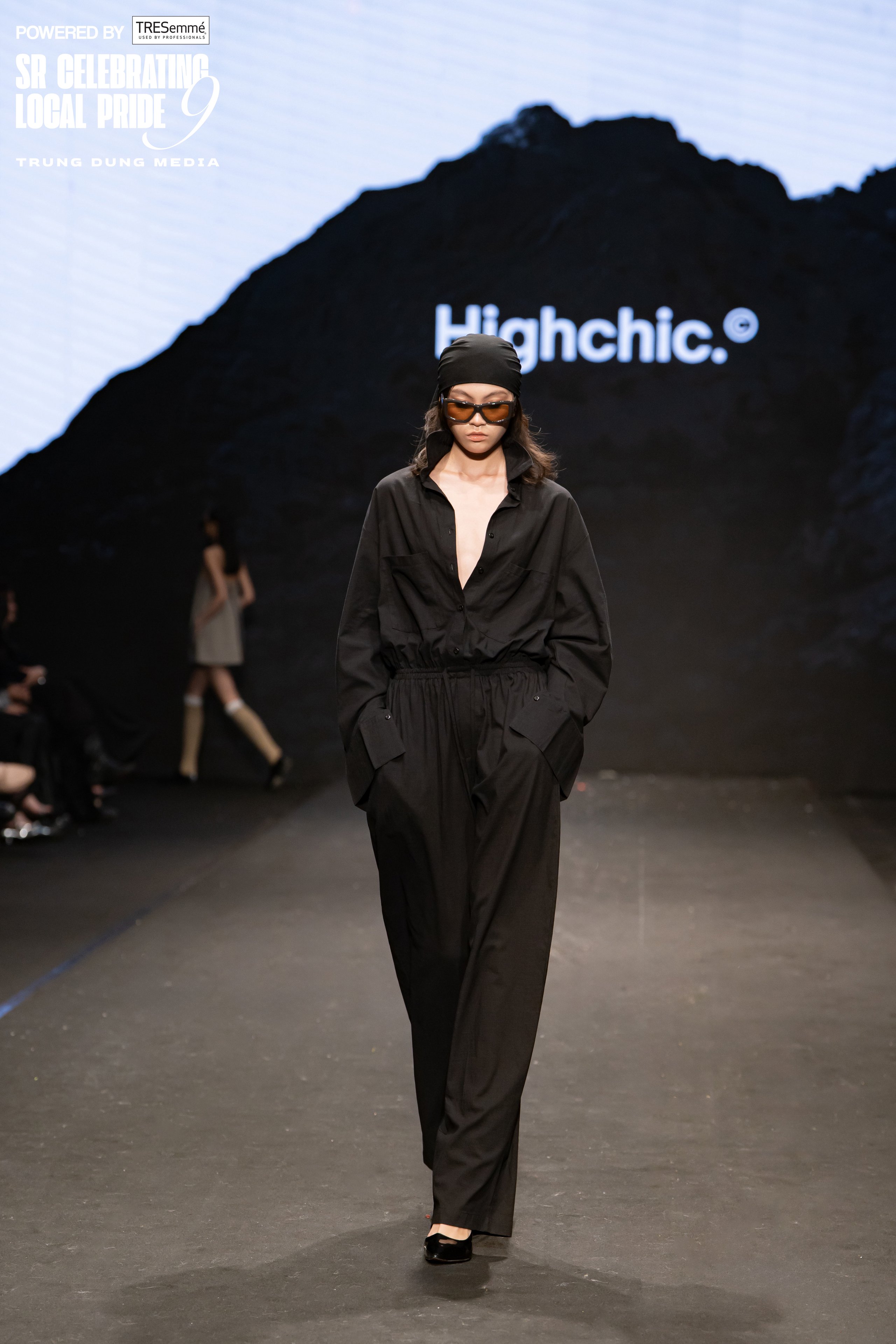 Click to edit image Hinh anh 4 xu hướng quốc tế được Local Brands lăng xê tại đường băng SR Celebrating Local Pride 9 25