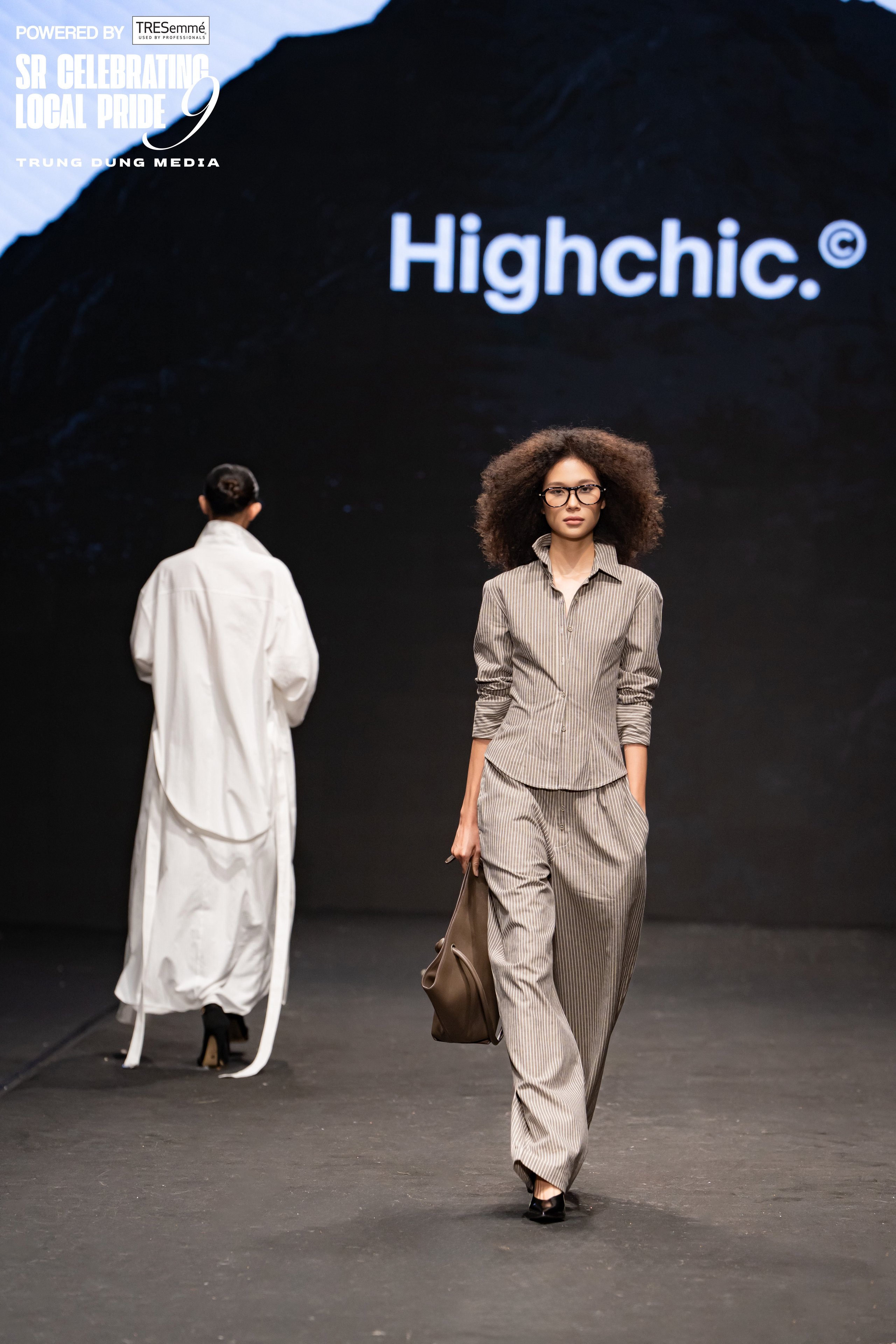 Click to edit image Hinh anh 4 xu hướng quốc tế được Local Brands lăng xê tại đường băng SR Celebrating Local Pride 9 26