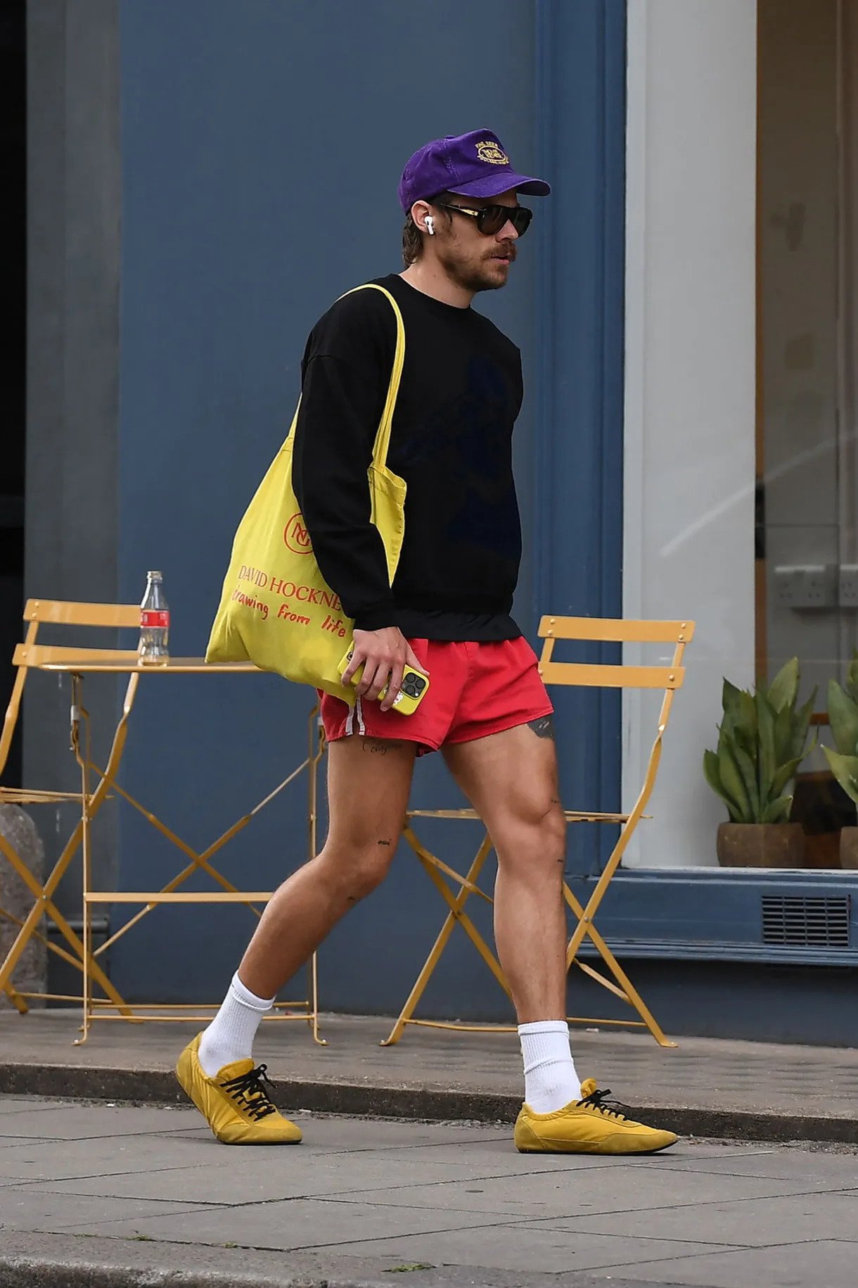 Click to edit image Hinh anh Micro shorts - Khi đàn ông cũng muốn “khoe chân” 1