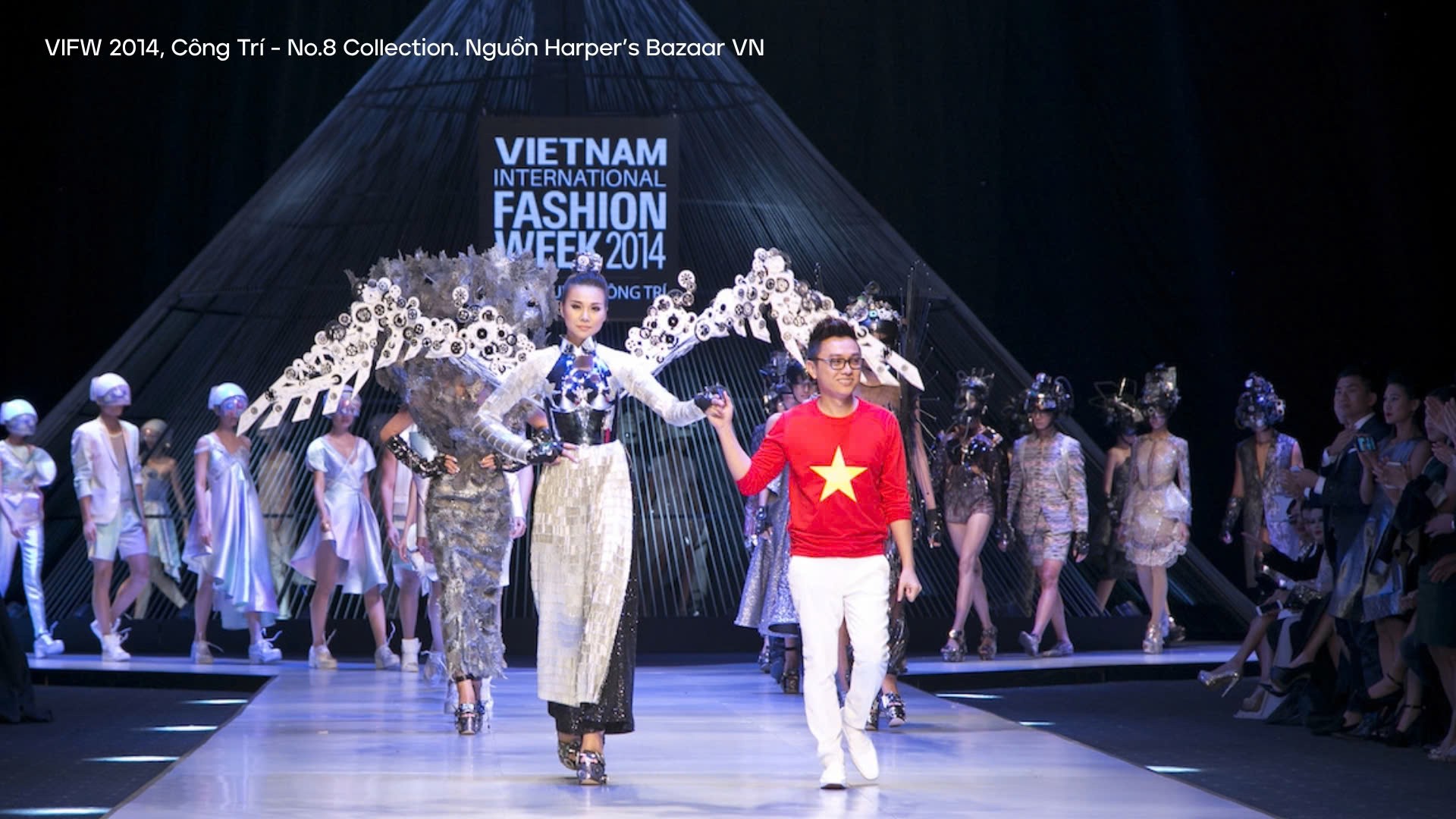 Click to edit image Hinh anh Hơn 100 năm avant-garde thách thức thời trang và thâm nhập vào đại chúng 11