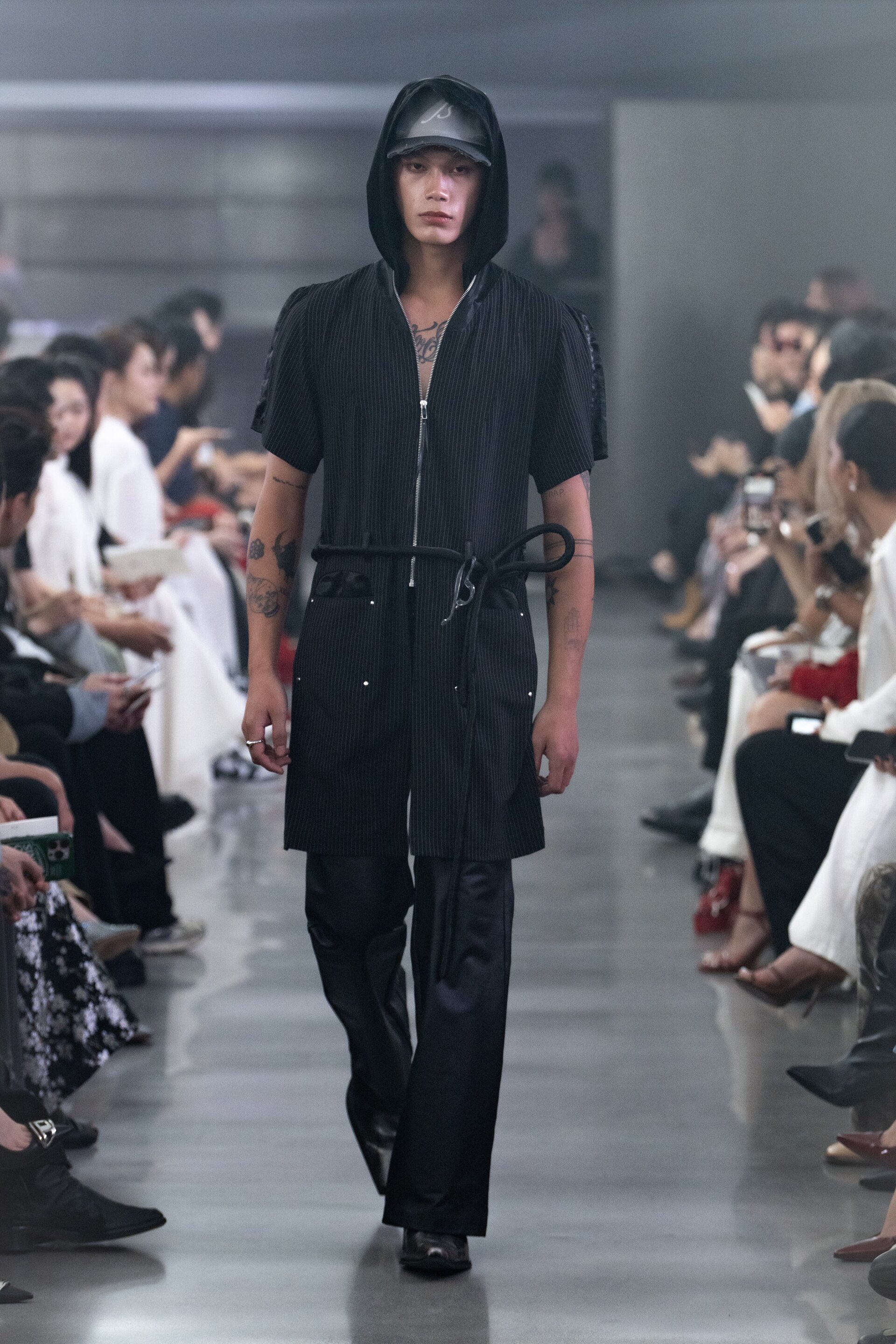 Hinh anh BEUTER “The Identity” - Cất cao tiếng nói di sản của tinh thần đương đại tại Rue Miche Runway 2025 13