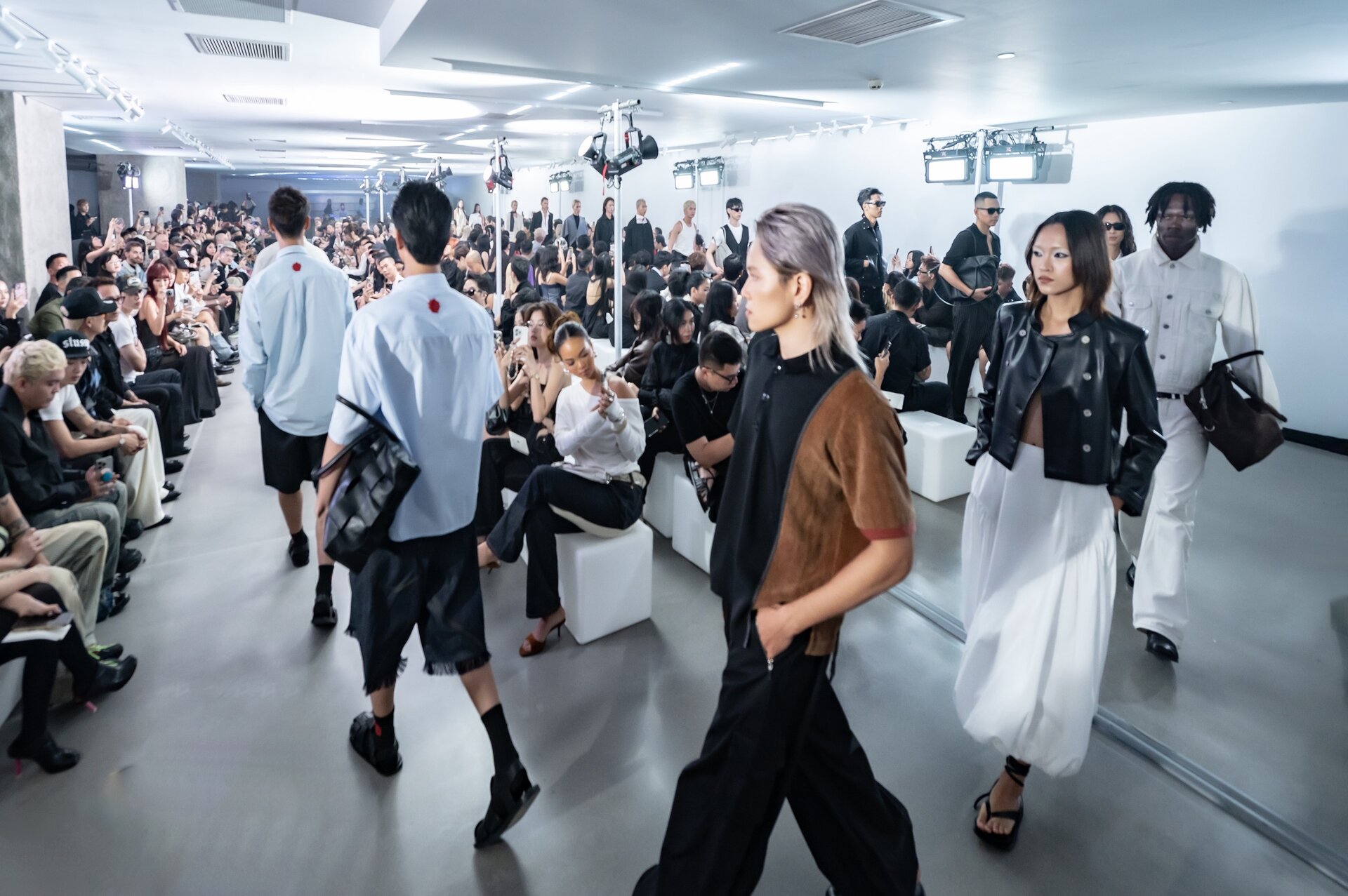 Hinh anh Rue Miche Runway 2025: ORBIT - Quỹ đạo thời trang mới của thị trường thời trang Việt 16