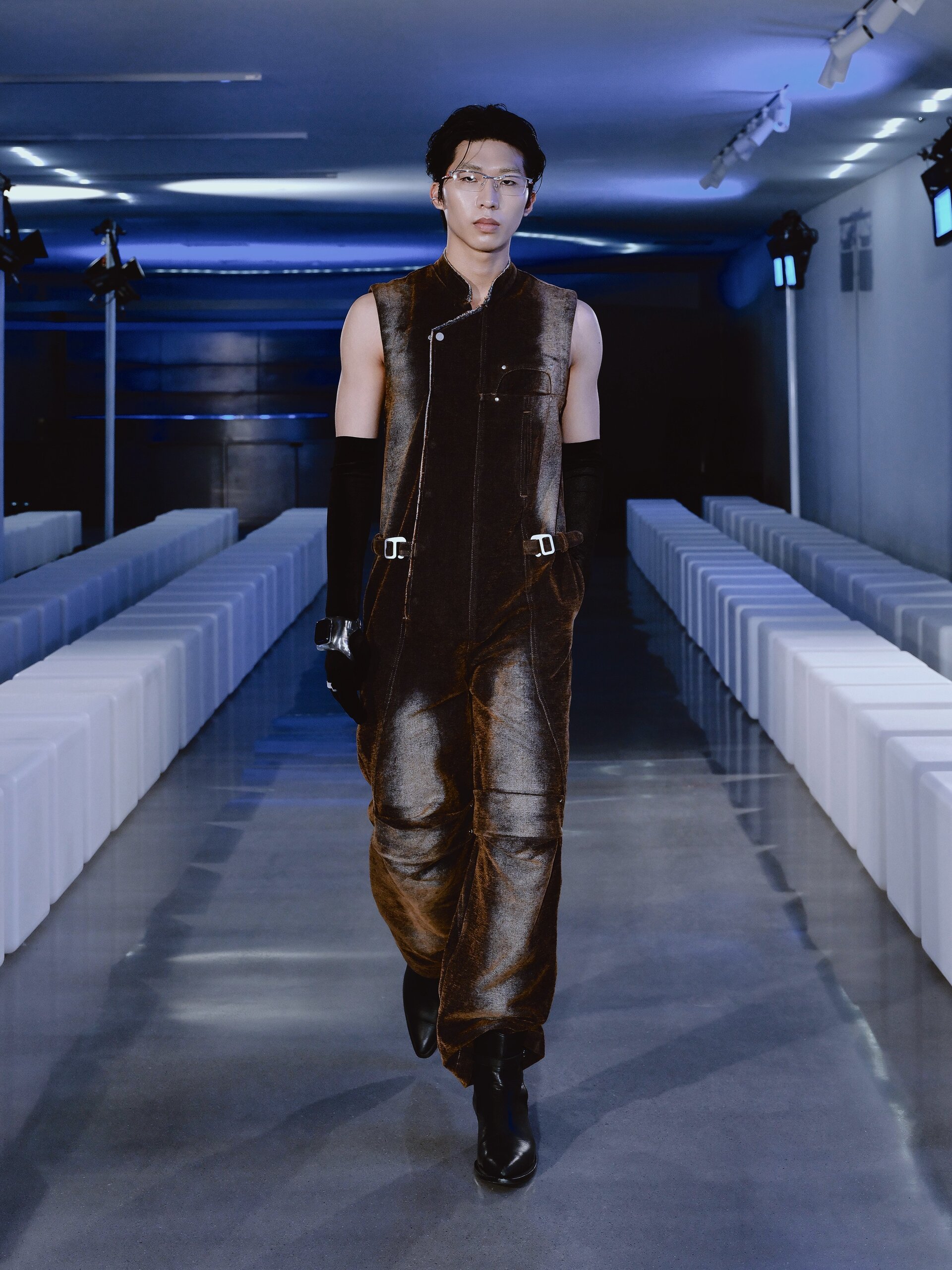 Hinh anh BEUTER “The Identity” - Cất cao tiếng nói di sản của tinh thần đương đại tại Rue Miche Runway 2025 10
