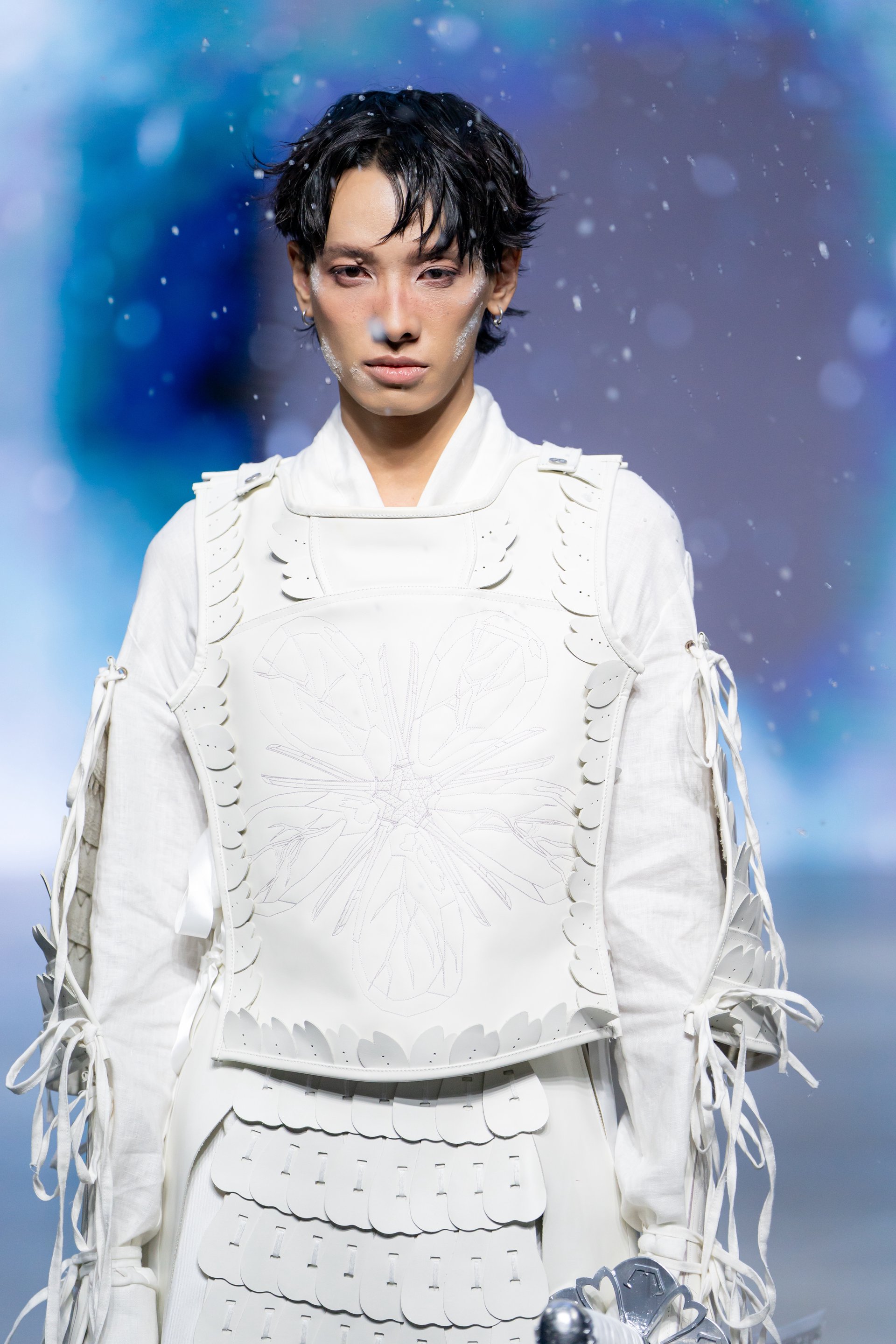 Hinh anh DEPA Fashion Show 2025: Cuộc đối thoại bản sắc của thế hệ sáng tạo mới 17