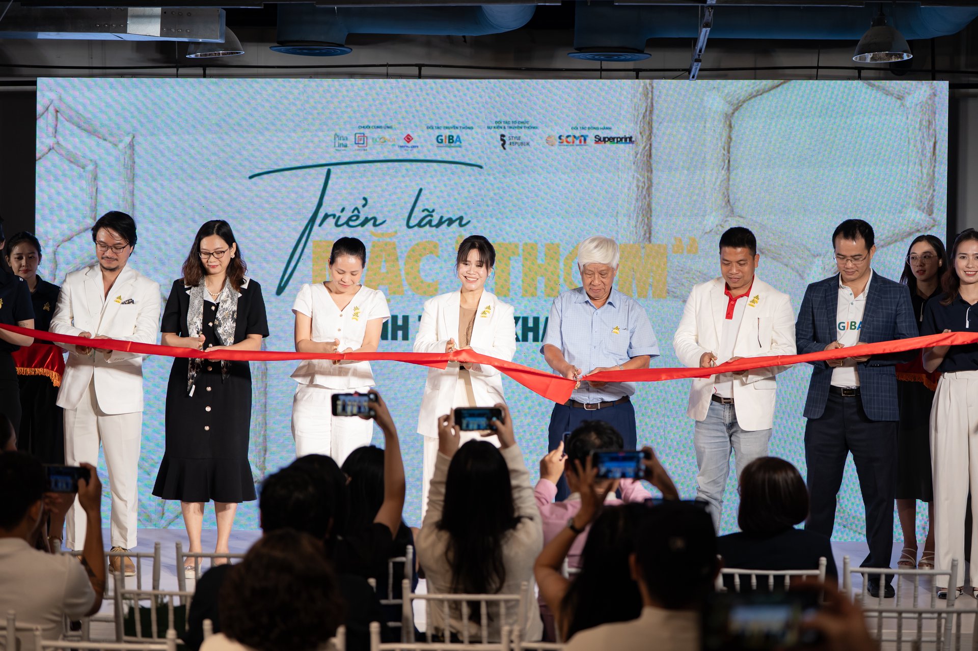 Hinh anh Mặc “Thơm”: Sự kiện ra mắt Vải sợi Dứa PINALINA™ và cuộc hội ngộ của sáng tạo bản địa 20