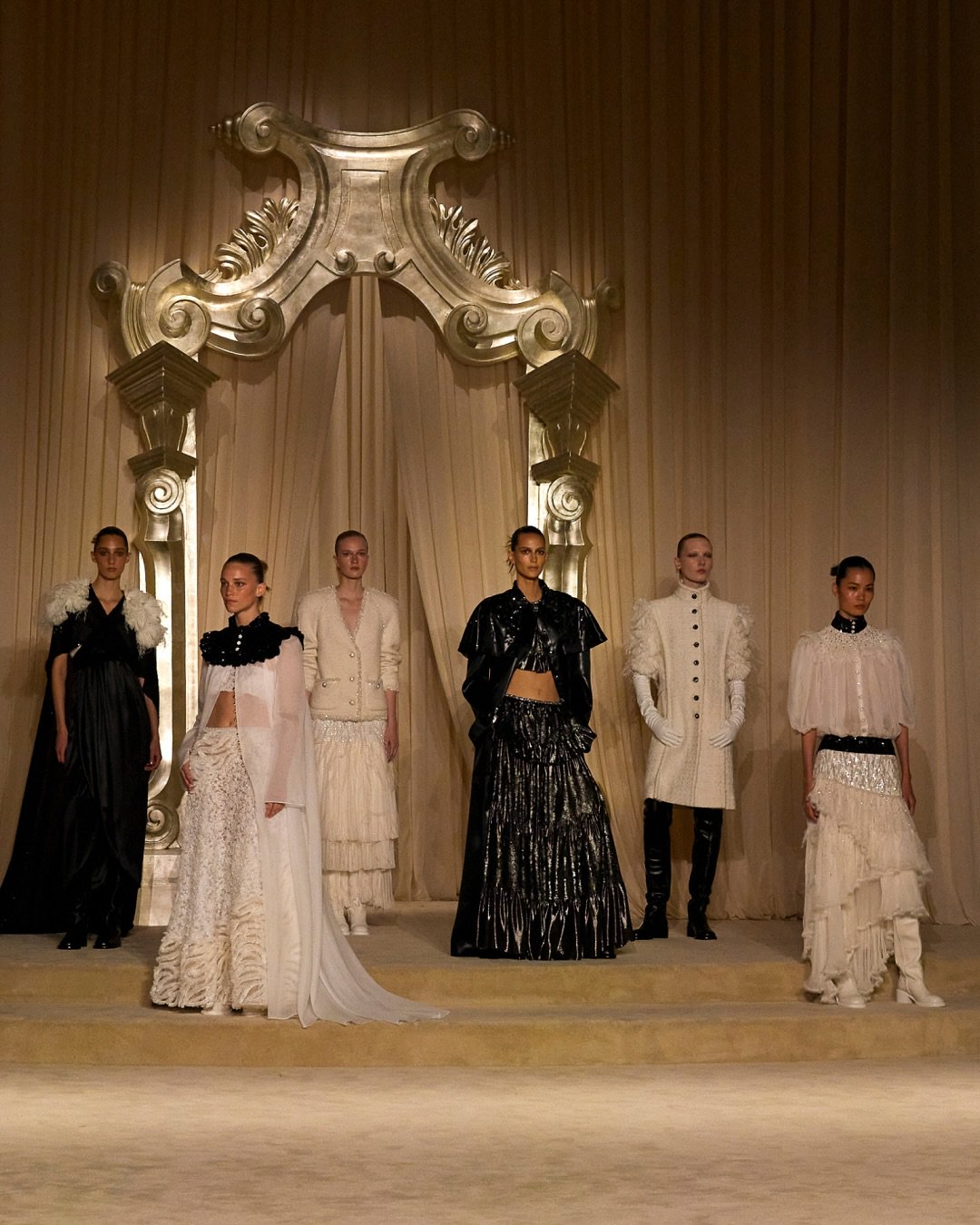 Hinh anh “Update” những xu hướng làm đẹp tại Paris Couture 2025/2026 9