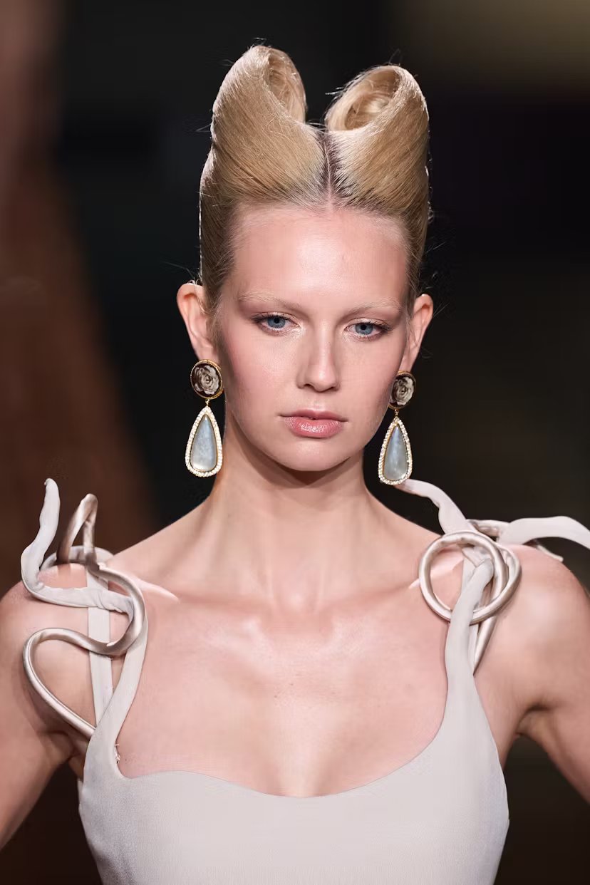 Hinh anh “Update” những xu hướng làm đẹp tại Paris Couture 2025/2026 13