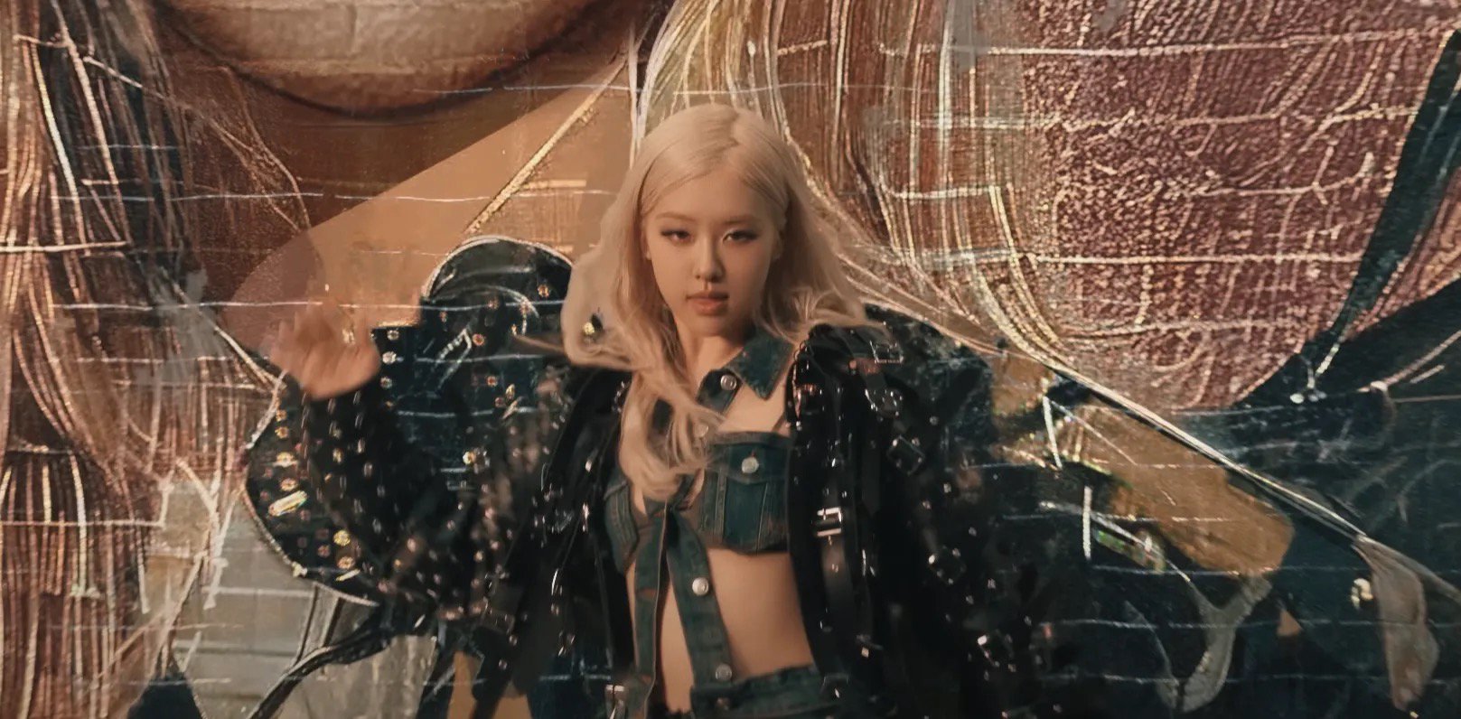 Hinh anh JUMP (BLACKPINK): Một cuộc biểu tình thời trang 6