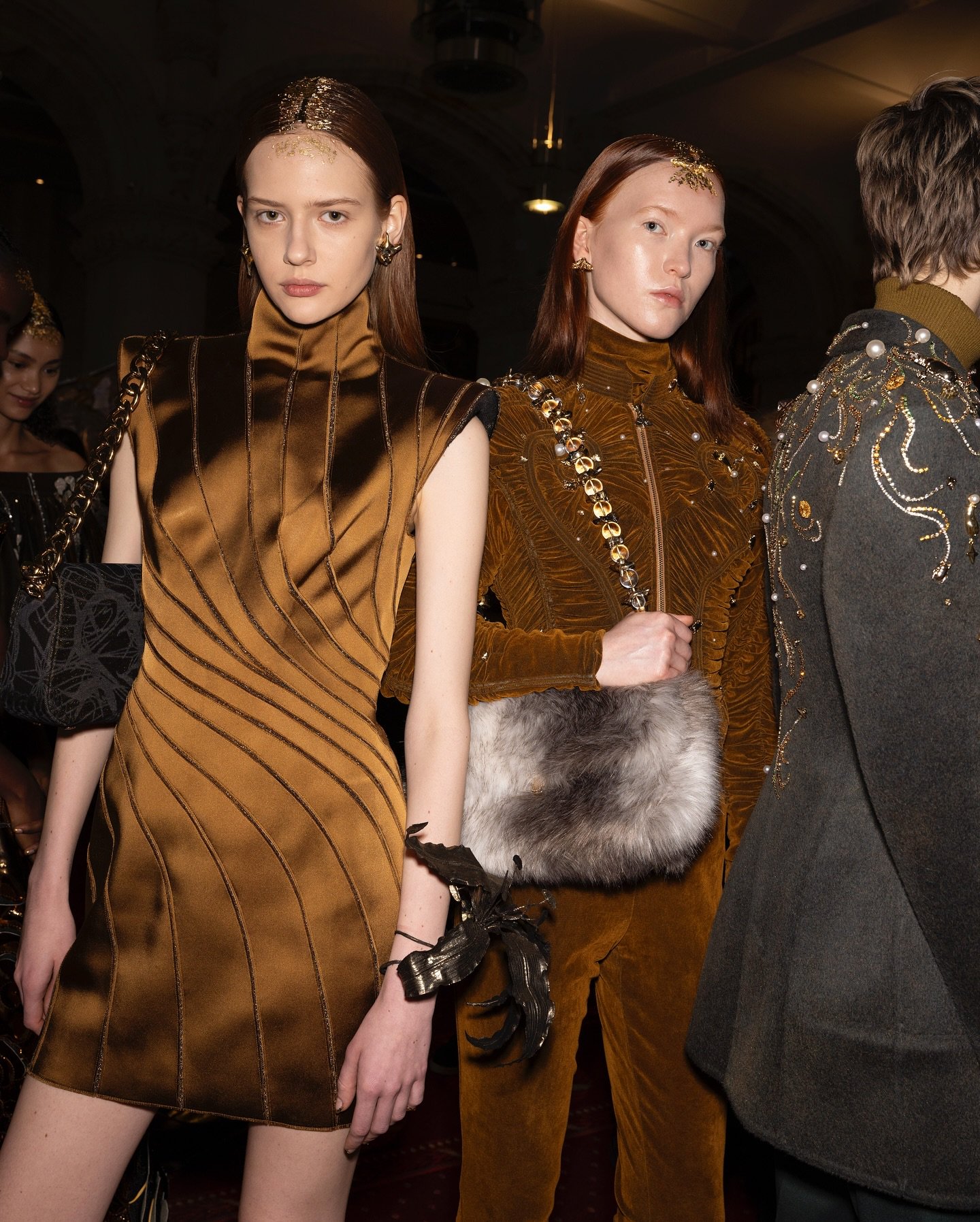 Hinh anh London Fashion Week SS26: Tạm dừng để tiến xa hơn 5