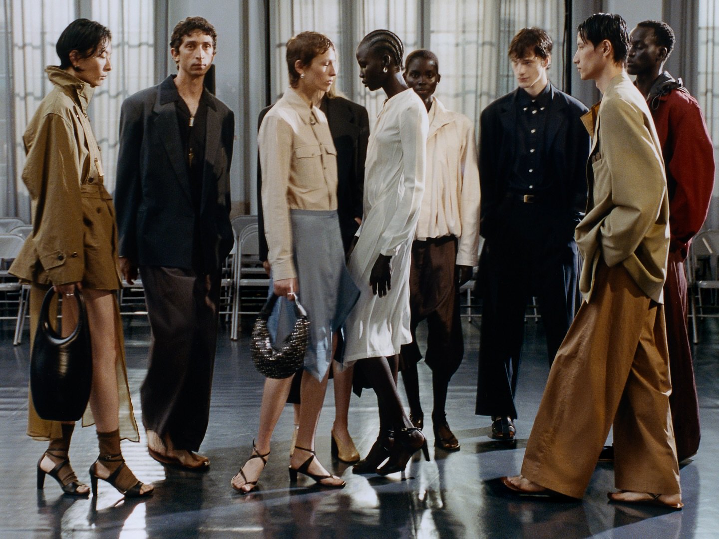 Hinh anh Đắt đỏ nhưng không còn đáng giá: Thế hệ mới đang rời bỏ LVMH vì điều gì? 13