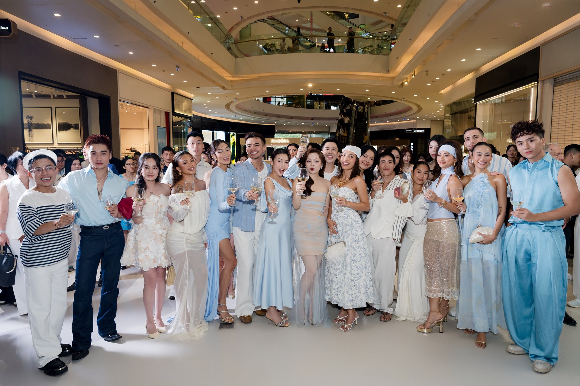 Hinh anh 25 năm Light Blue - Hành trình đến trái tim Capri của Dolce&Gabbana 7