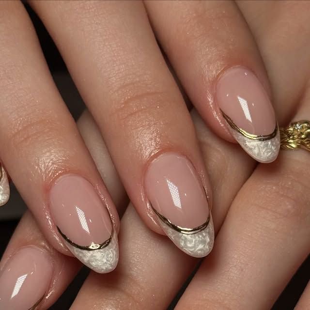 Hinh anh Sparkle Frenchies: Nhũ sáng hoặc glitter tâm điểm mọi ánh nhìn 1