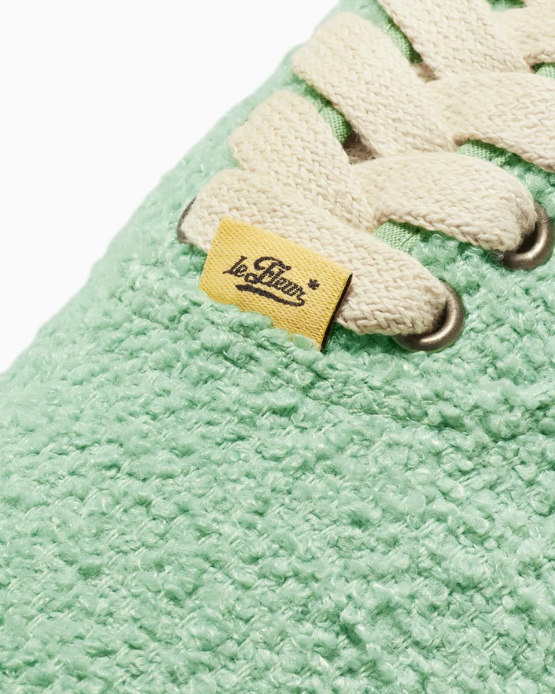 Hinh anh "Hoạ sĩ" Tyler, The Creator pha màu di sản Converse 9