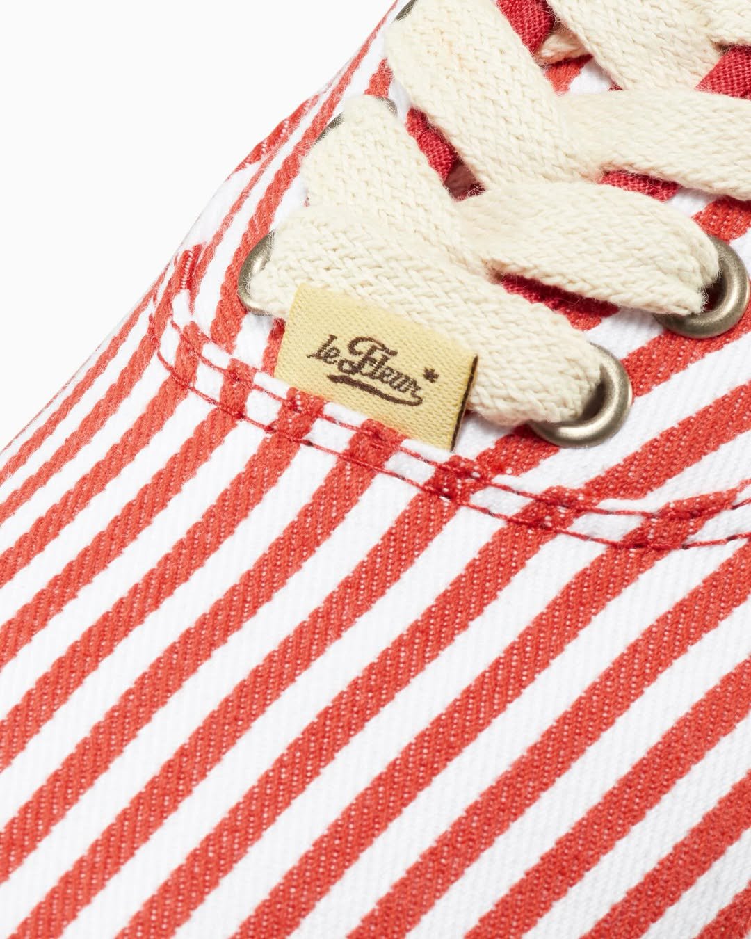 Hinh anh "Hoạ sĩ" Tyler, The Creator pha màu di sản Converse 7