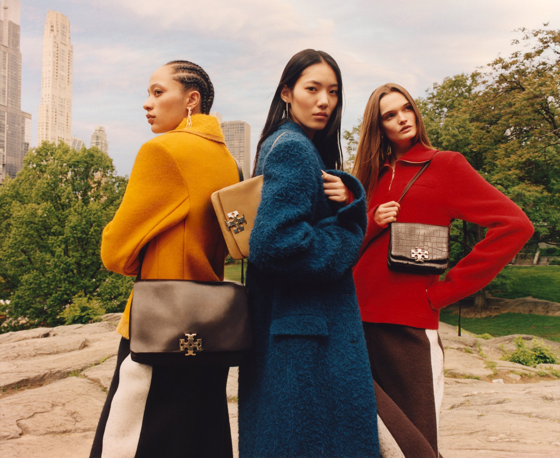 Hinh anh Một mùa Thu New York tĩnh lặng trong Tory Burch Fall 2025 1