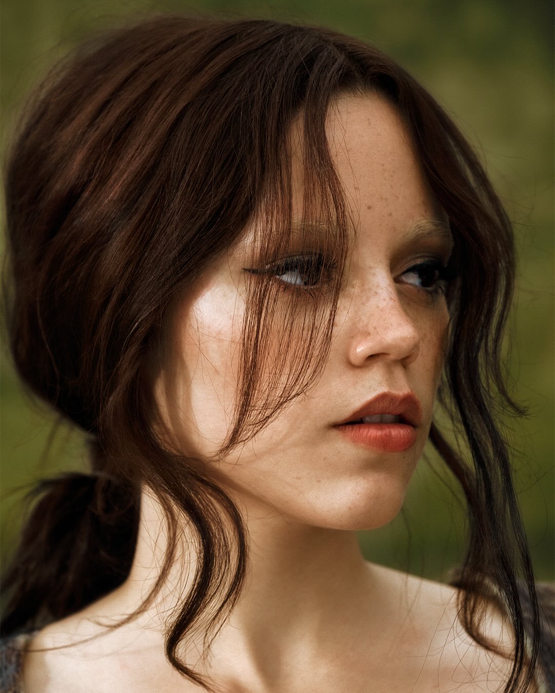 Hinh anh Jenna Ortega chắc chắn là "con chiên" của phong cách gothic! 9