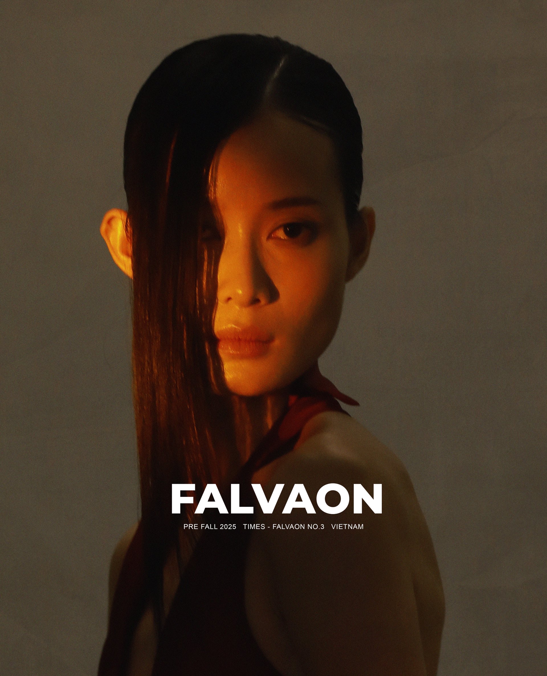 Hinh anh TIMES by FALVAON: Tìm đường về ký ức qua những dải lụa 3