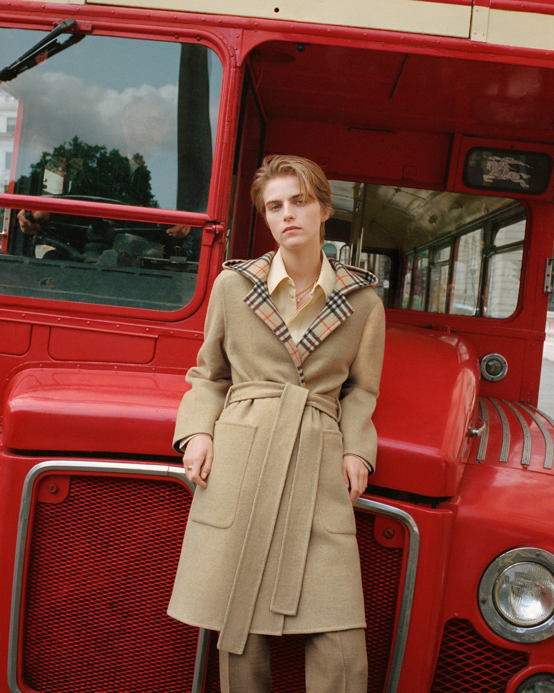 Hinh anh Burberry “Back to the City”: Bản giao hưởng London trong ngôn ngữ thời trang 12