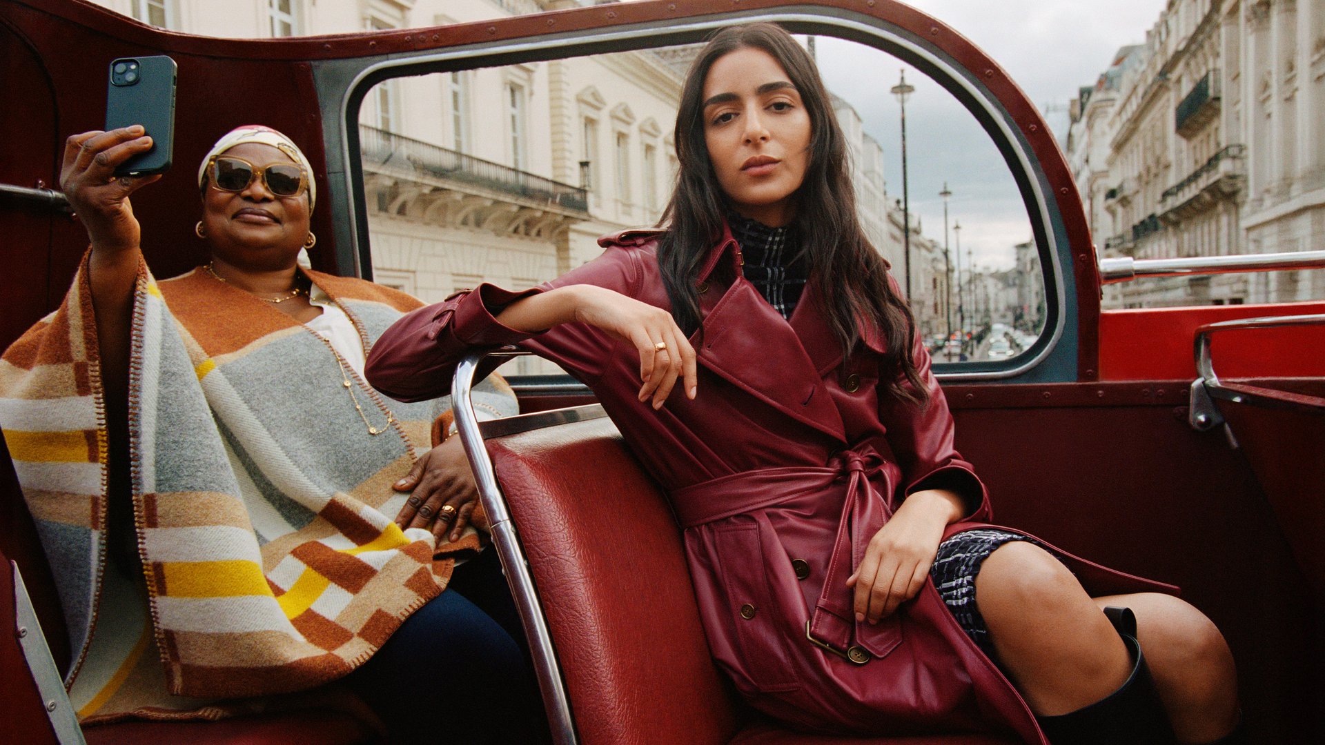 Hinh anh Burberry “Back to the City”: Bản giao hưởng London trong ngôn ngữ thời trang 9