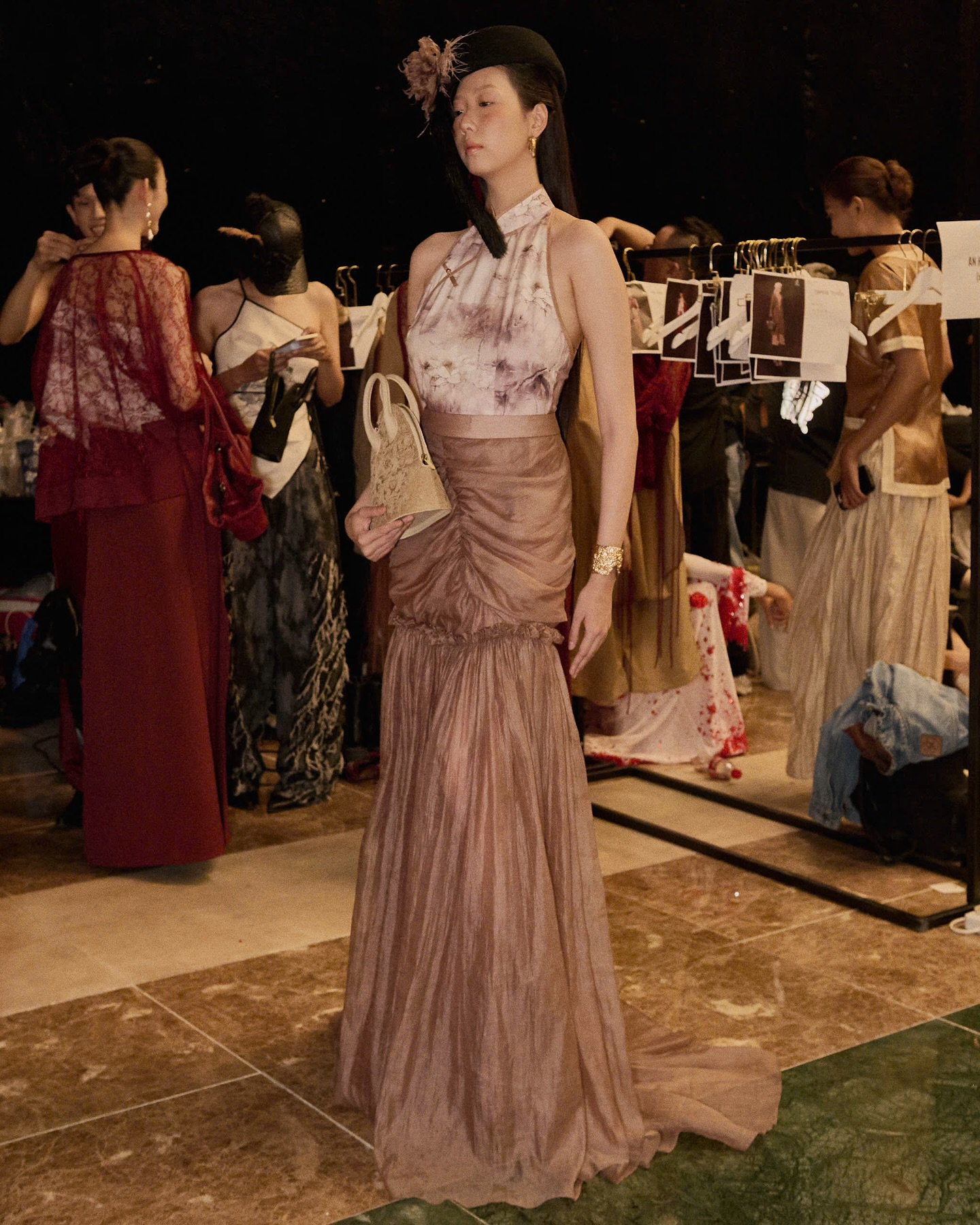 Hinh anh "Độc lập - Tự do - Sáng tạo" trong thời trang Việt 30