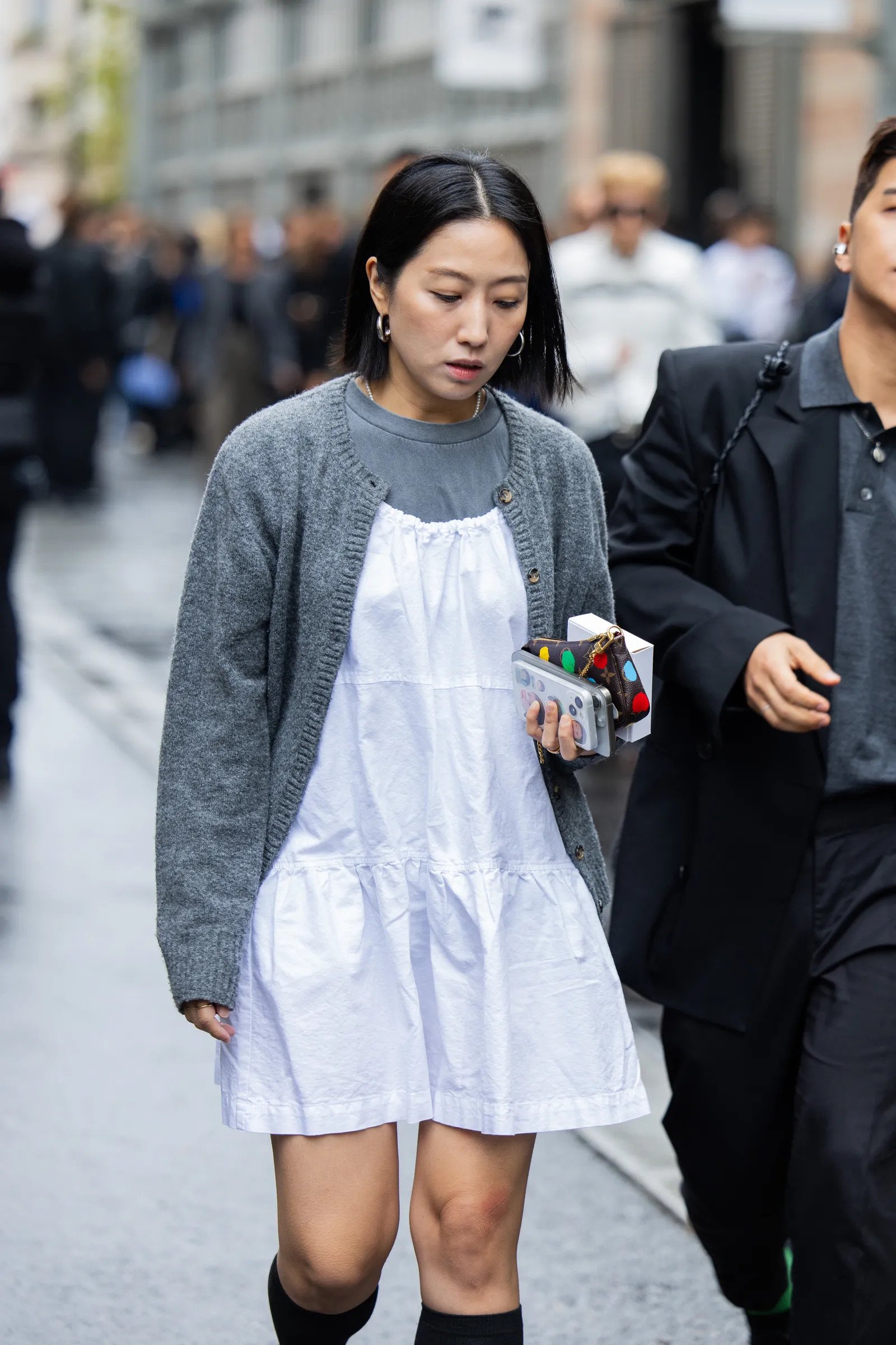 Hinh anh Áo cardigan của bà - item phải có Thu Đông 2025 4