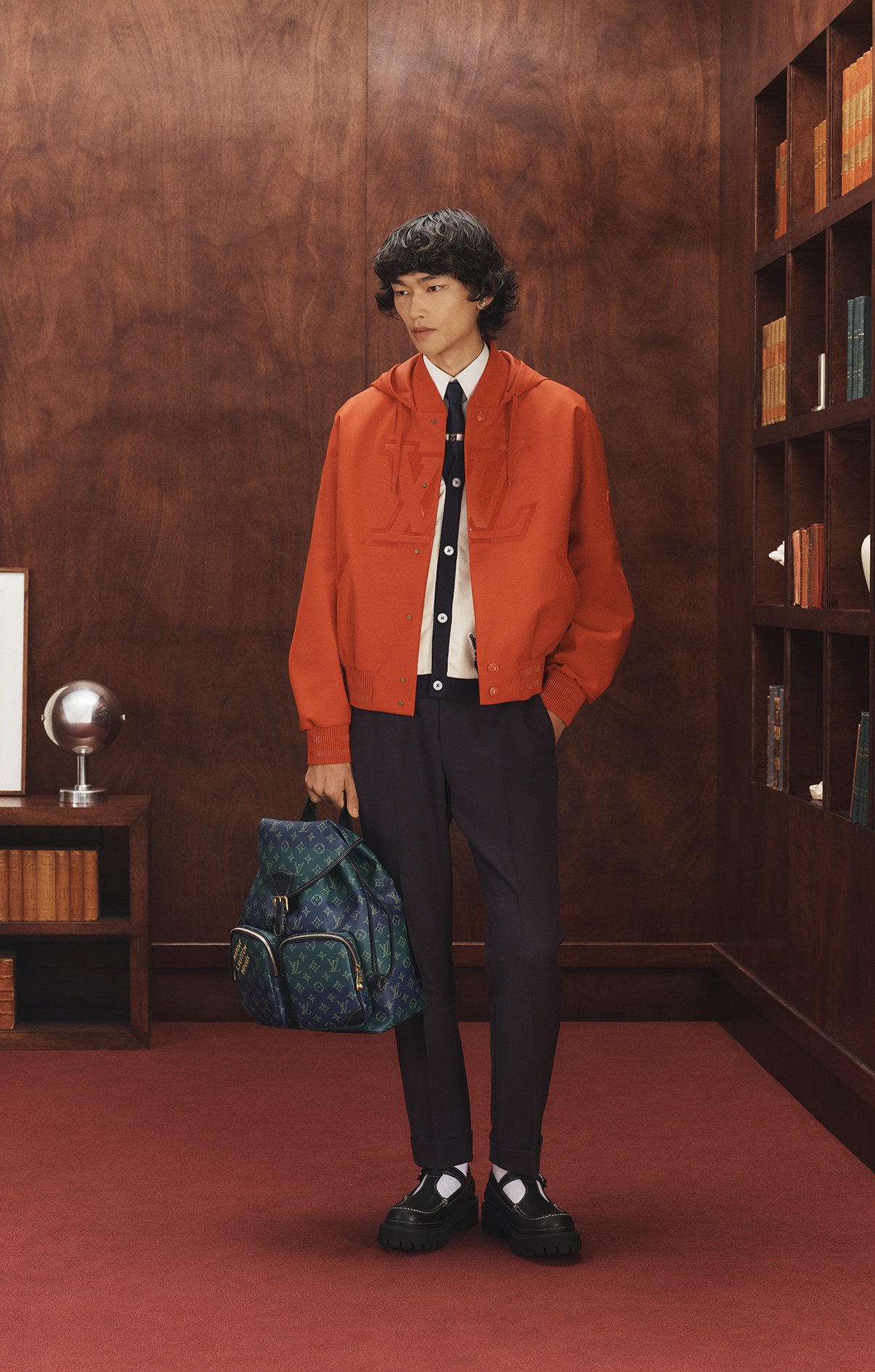 Hinh anh Pharrell Williams đưa thời trang Ivy League bước vào kỷ nguyên mới cùng Louis Vuitton 19