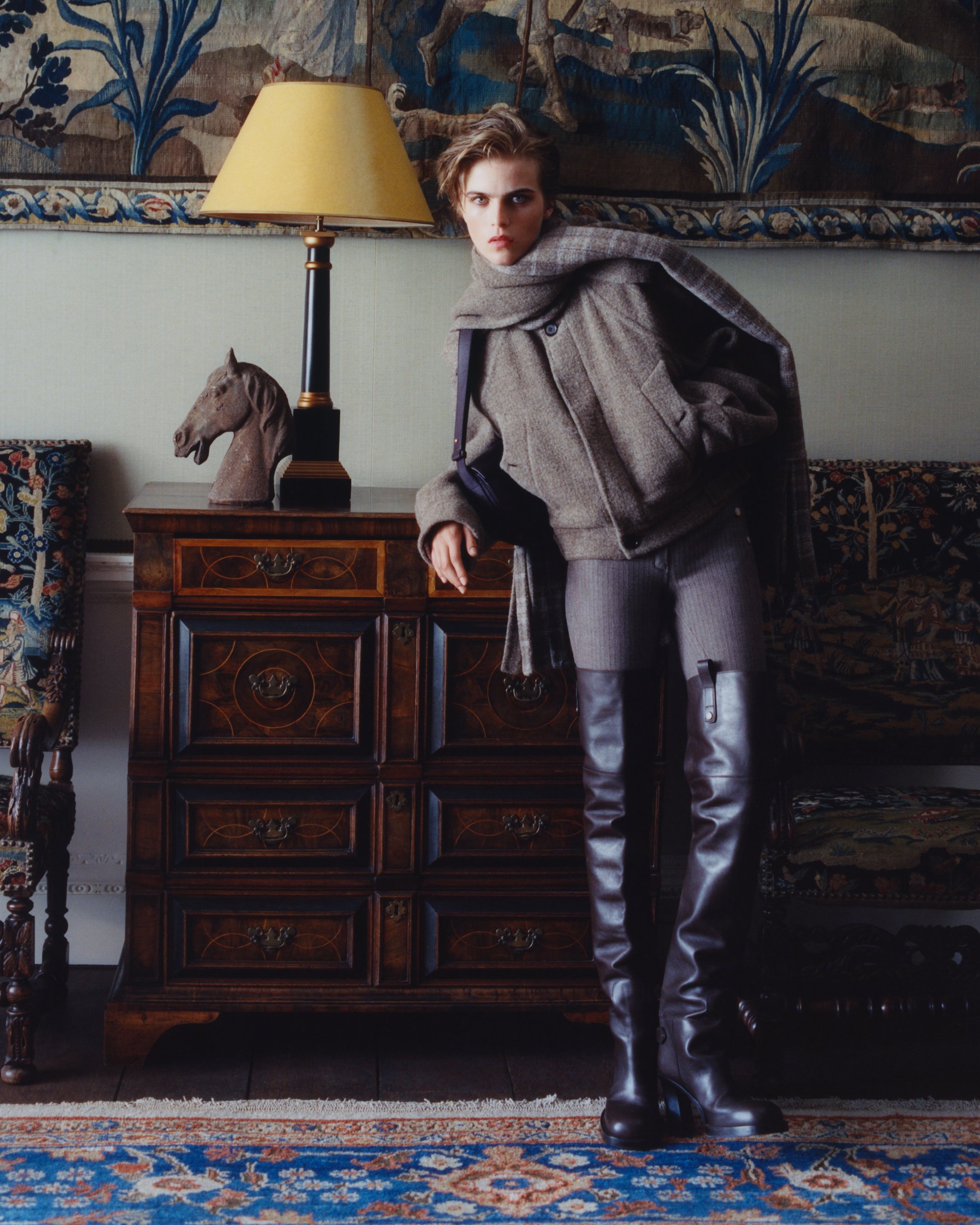 Hinh anh Burberry Winter 2025: Câu chuyện về sự thoát ly tự do qua chiến dịch A Grand Escape 2