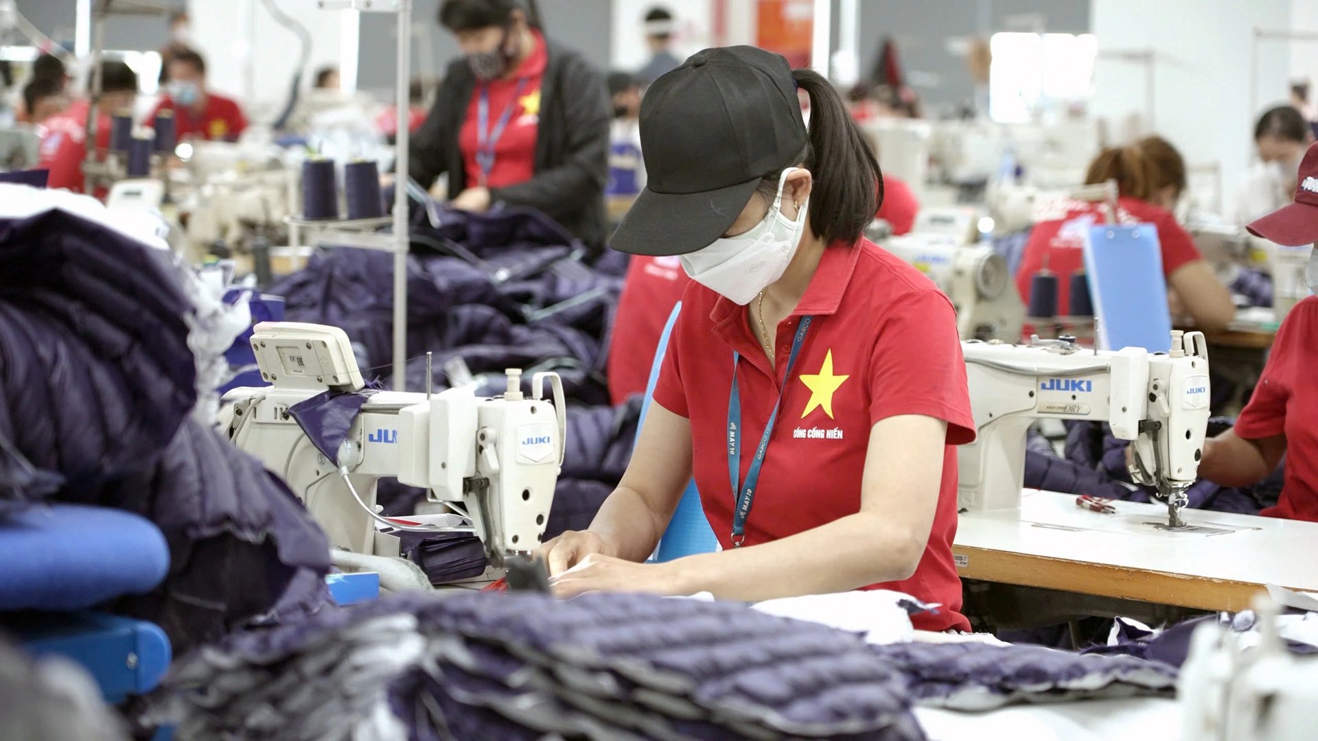 Hinh anh Trong khi đó, các thị trường như Nhật Bản và châu Âu hầu như không biến động, biến Mỹ thành tâm điểm của “cơn sốt giá xa xỉ” gắn liền với thuế quan. 2