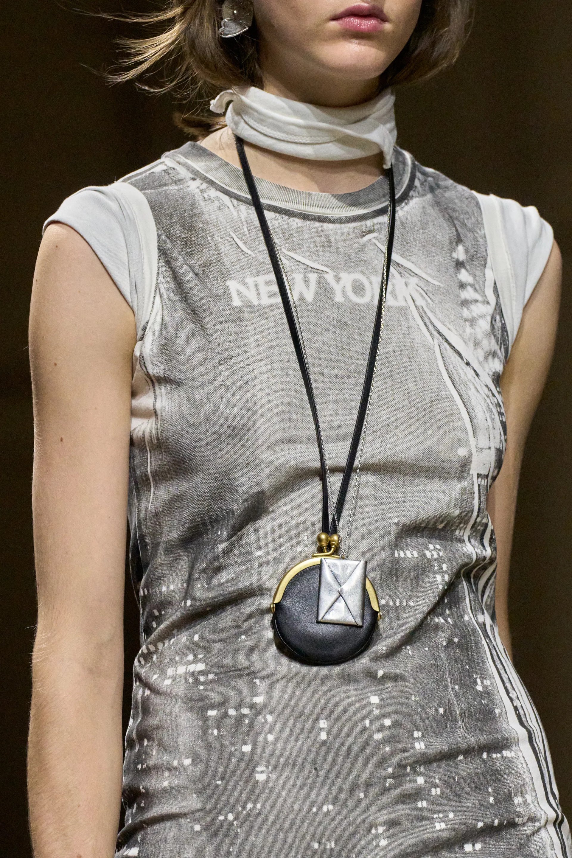 Hinh anh Coach bóng bẩy 5