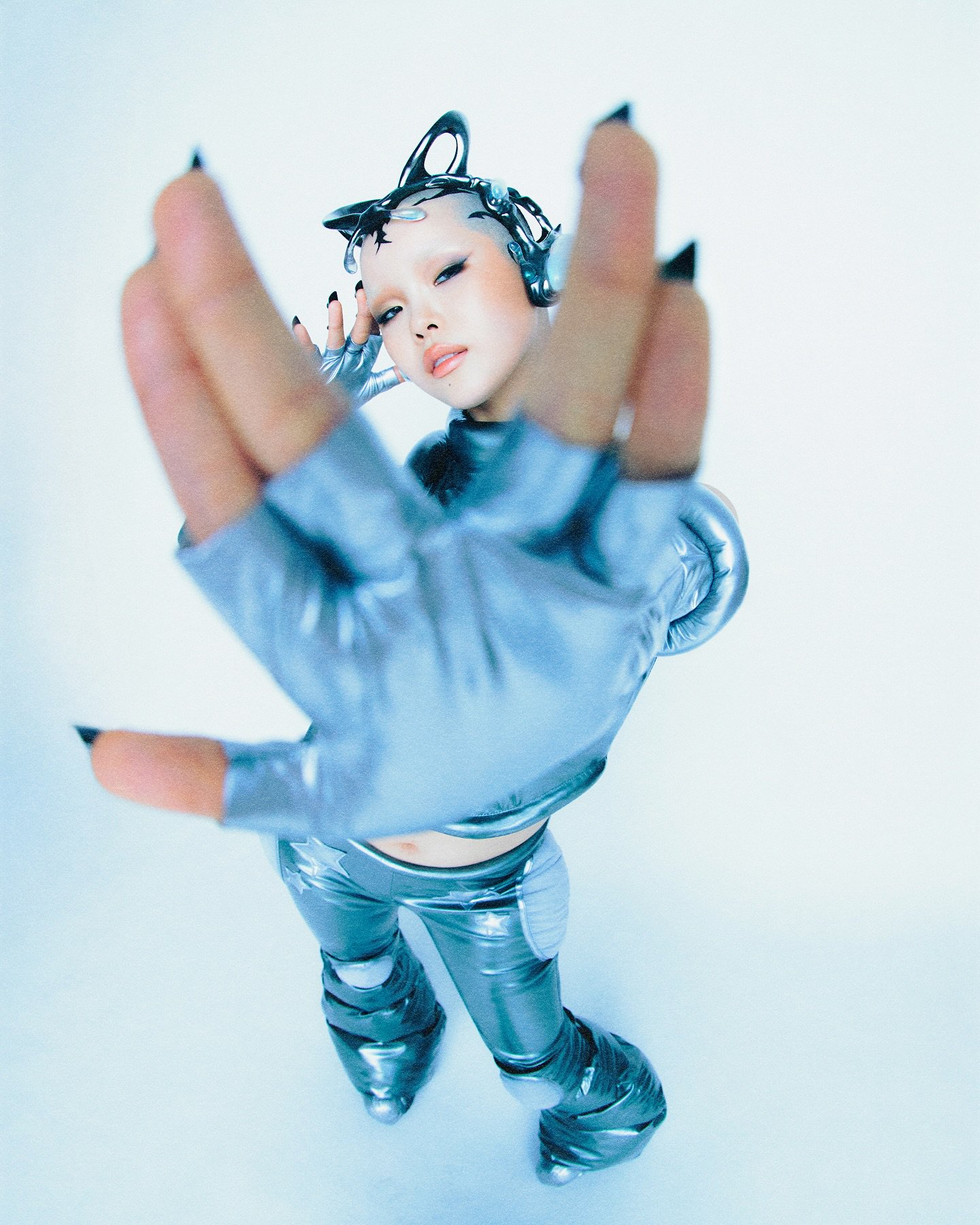 Hinh anh Giải mã Y3K 25