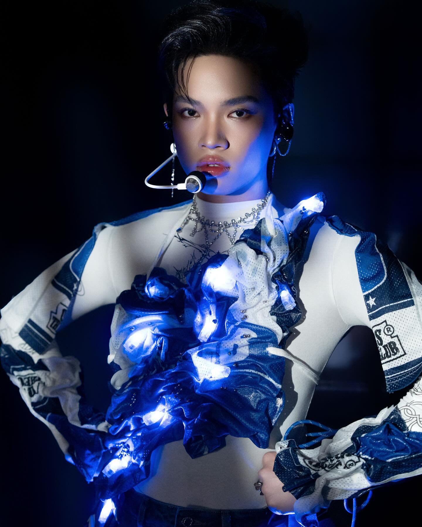 Hinh anh Y3K định hình sàn diễn 7