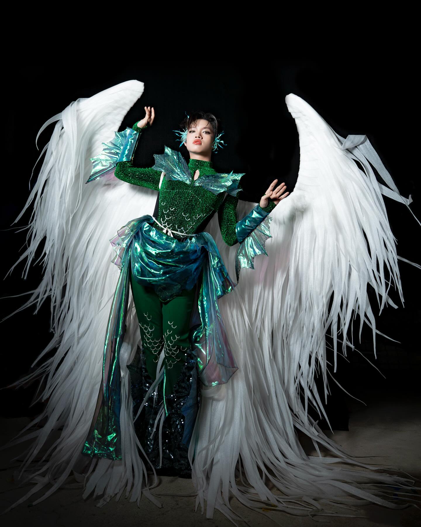 Hinh anh Y3K định hình sàn diễn 4