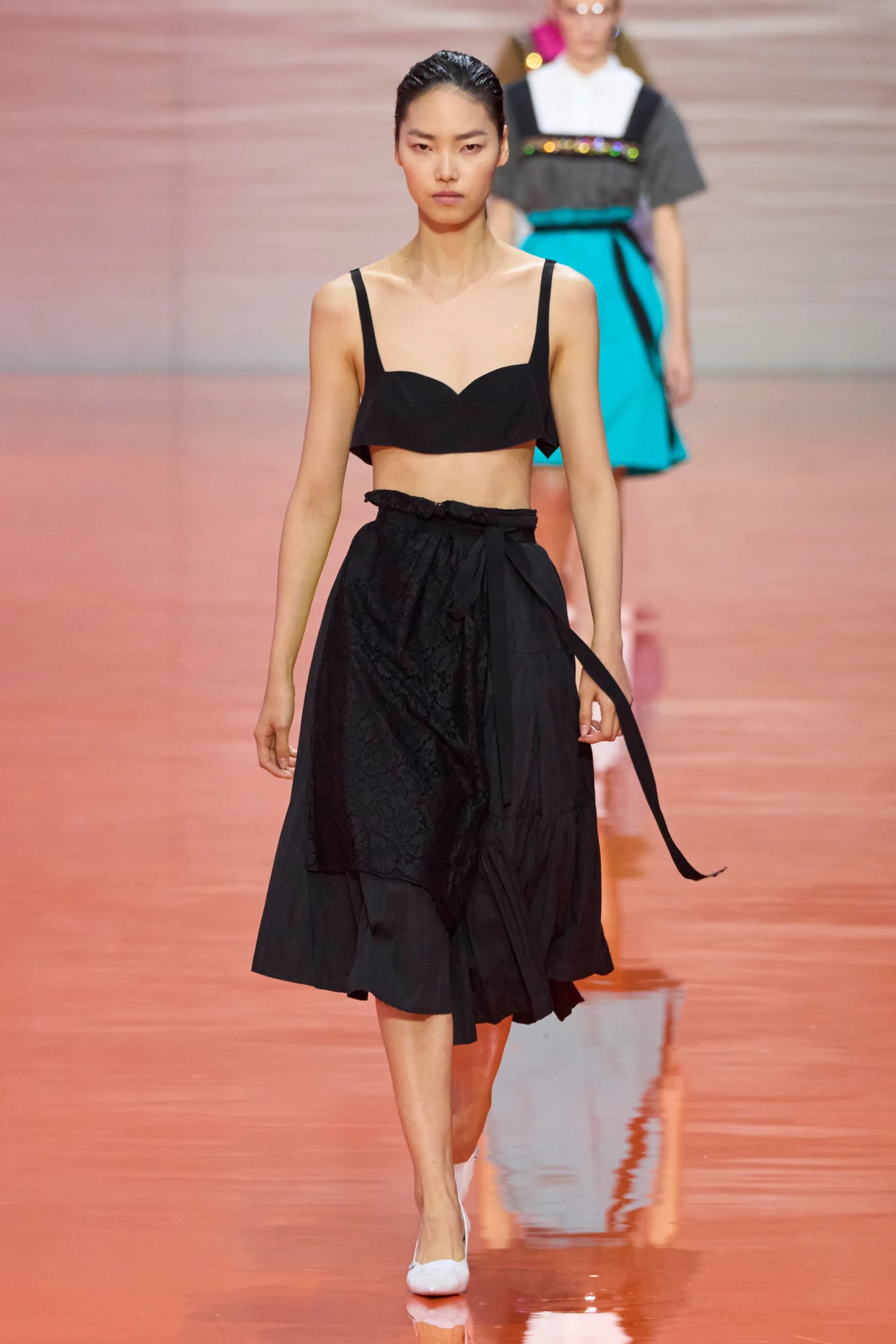 Hinh anh Phản ứng lệch nhịp của Prada SS26 trước kỷ nguyên quá tải 2