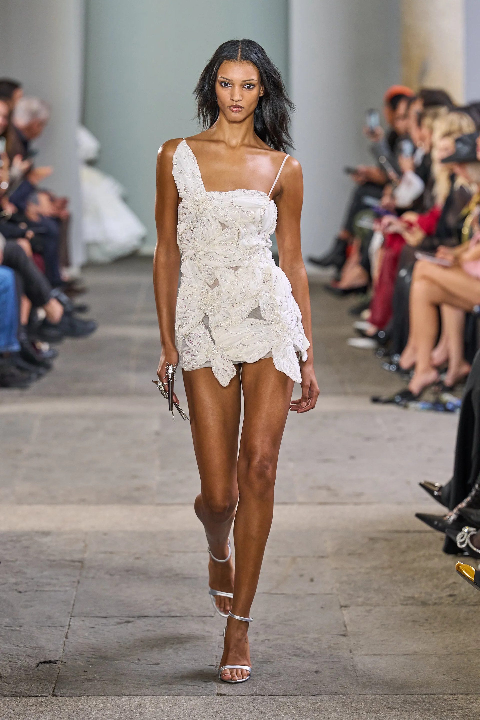 Hinh anh Sự lột xác dưới thời David Koma 10