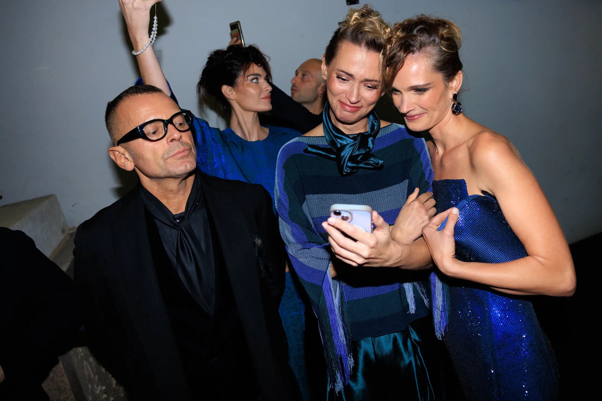 Hinh anh Những gương mặt và khoảnh khắc chia tay 6