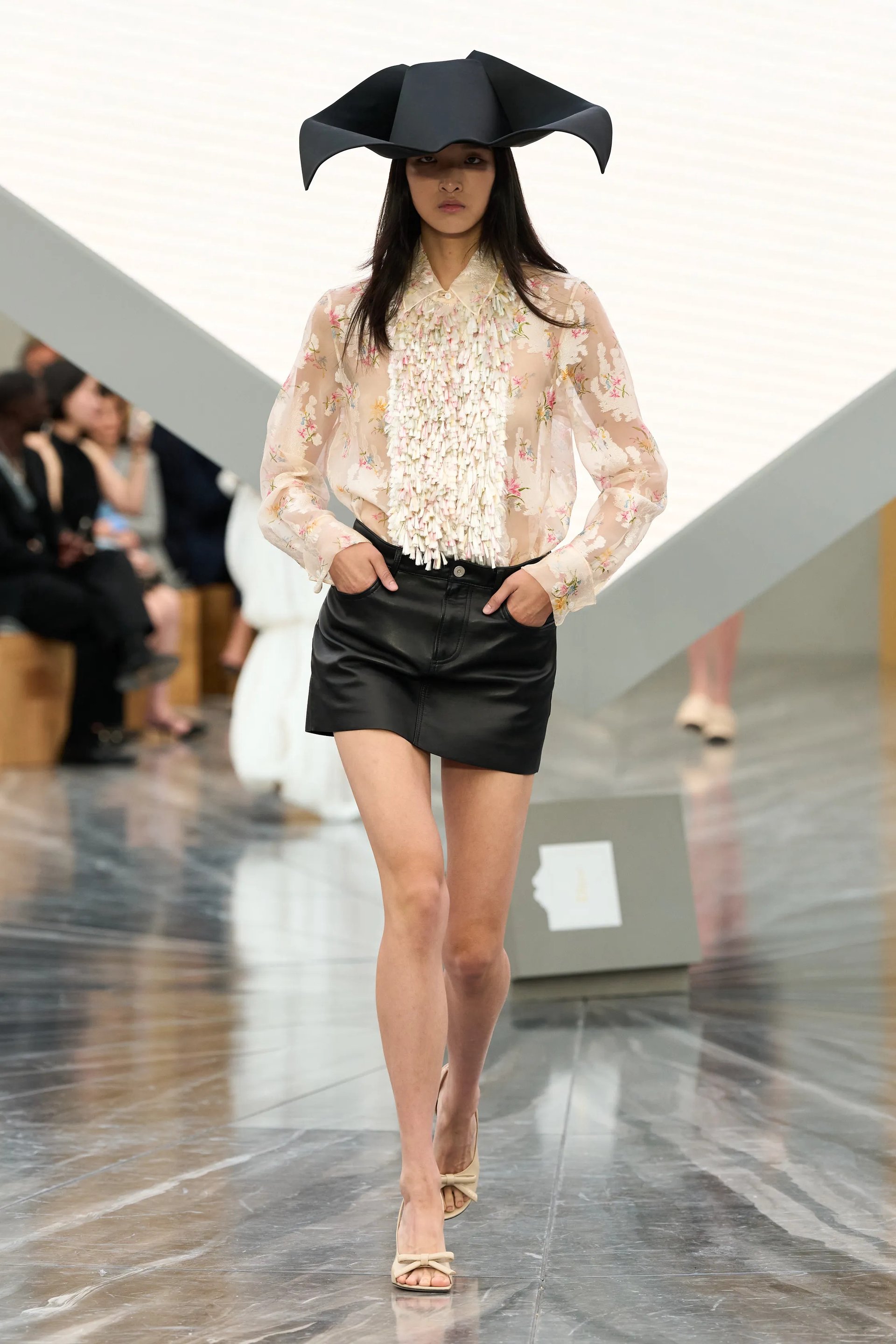 Hinh anh Bài toán di sản: tôn kính hay bóp nghẹt? 16