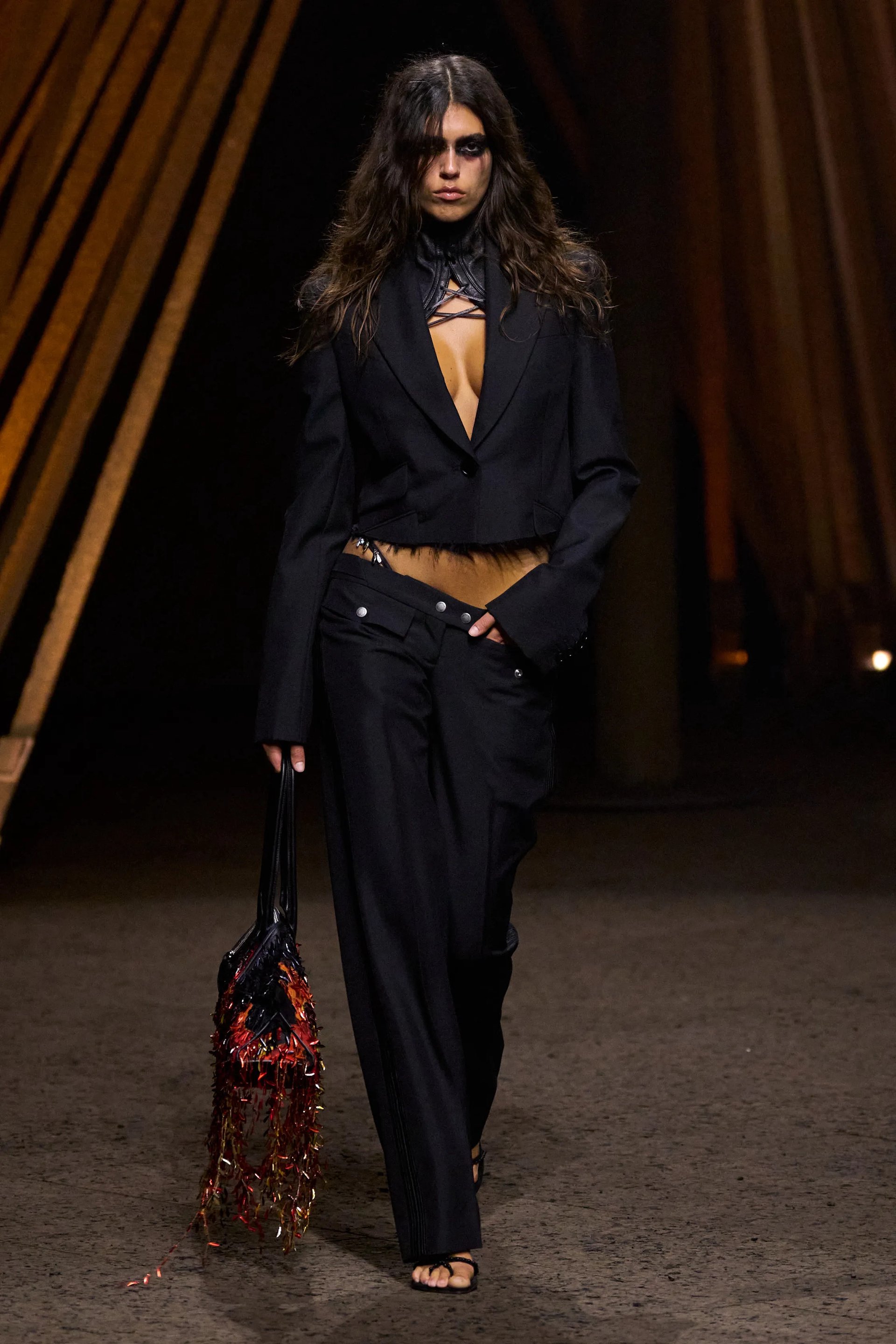 Hinh anh Giữa trật tự và bản năng – McQueen trong tay McGirr 8