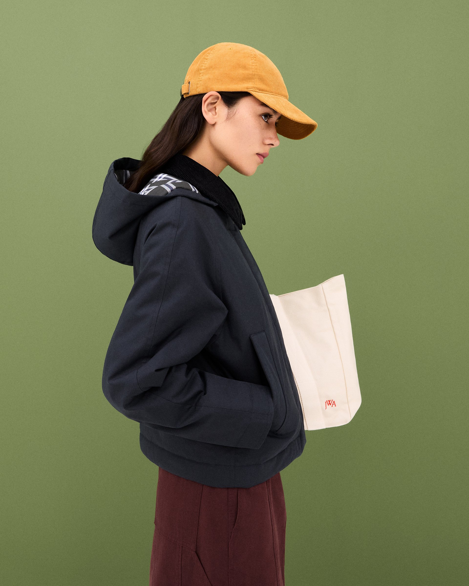 Hinh anh UNIQLO và JW ANDERSON diễn giải tinh thần Anh Quốc qua ngôn ngữ tối giản 1