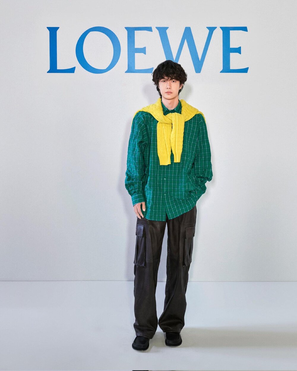 Hinh anh Dàn sao châu Á - Âu tại hàng ghế đầu 1