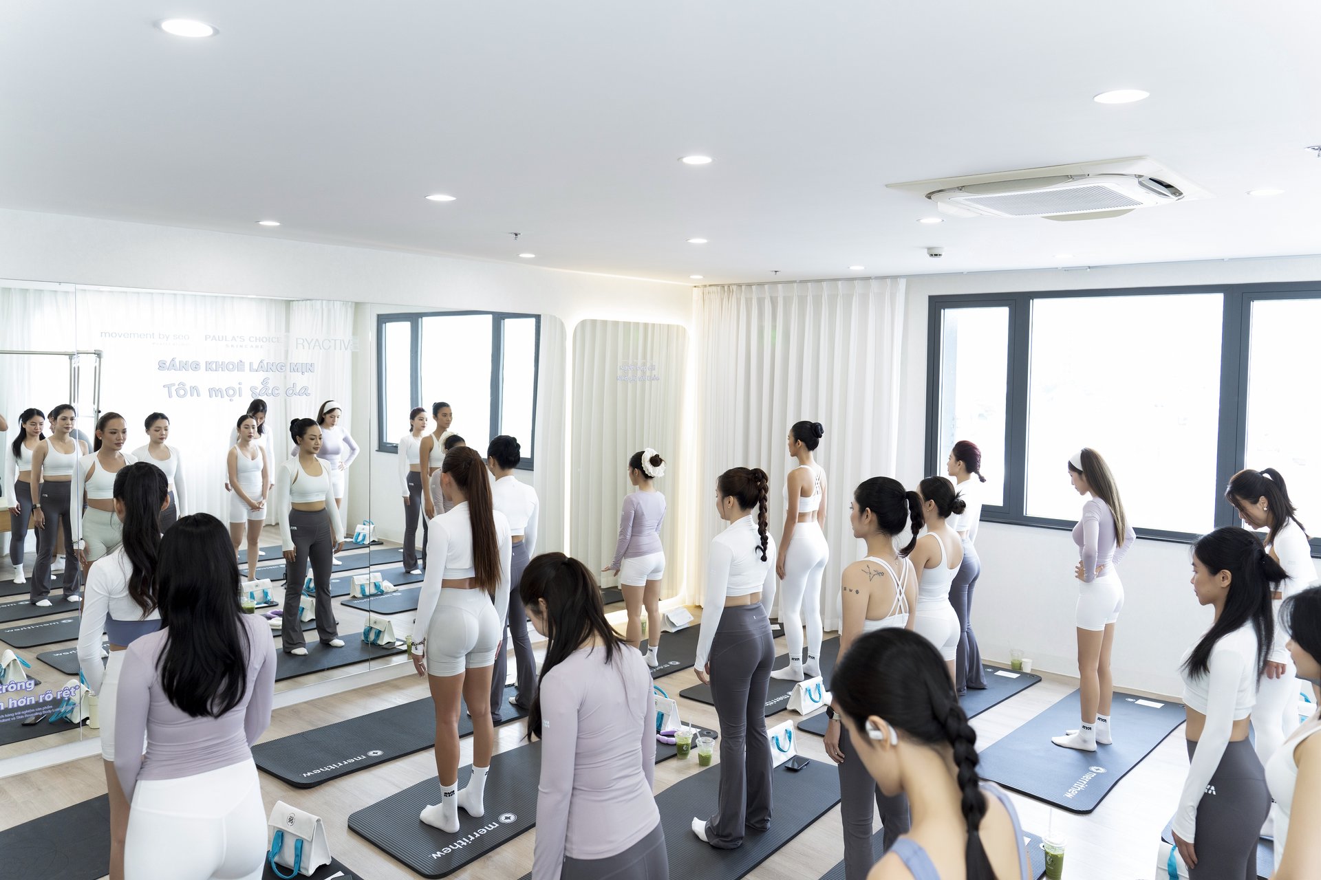 Hinh anh Paula’s Choice “The Glow Movement”: lớp học Pilates buổi sáng đầy hứng khởi 2