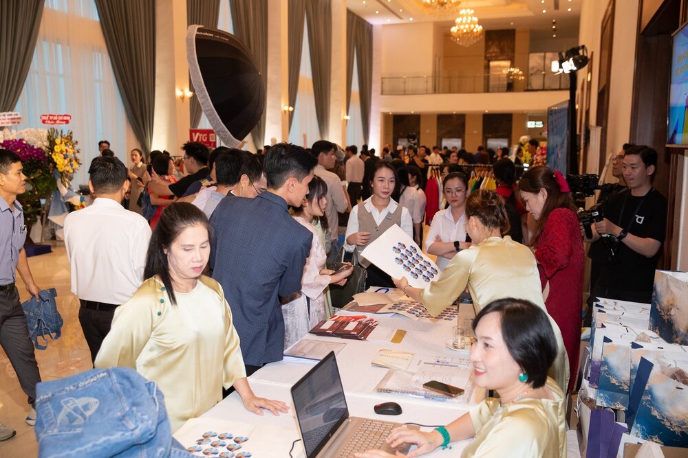Hinh anh Ngày Hội Doanh Nhân Dệt May Thời Trang TP.HCM 2025: Bước đi chiến lược của AGTEK trong giai đoạn hội nhập 1