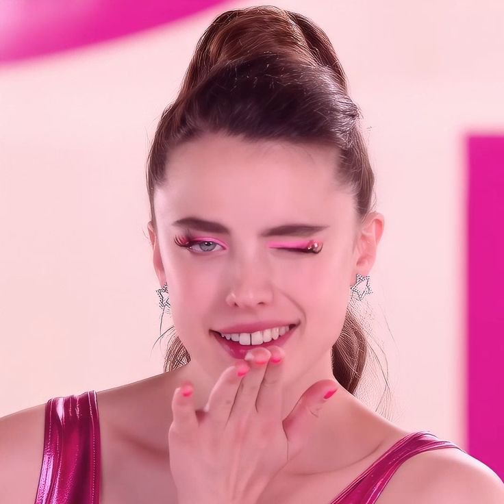 Hinh anh Bí kíp hoá thân thành những “bóng hồng màn ảnh” trong đêm Halloween 3