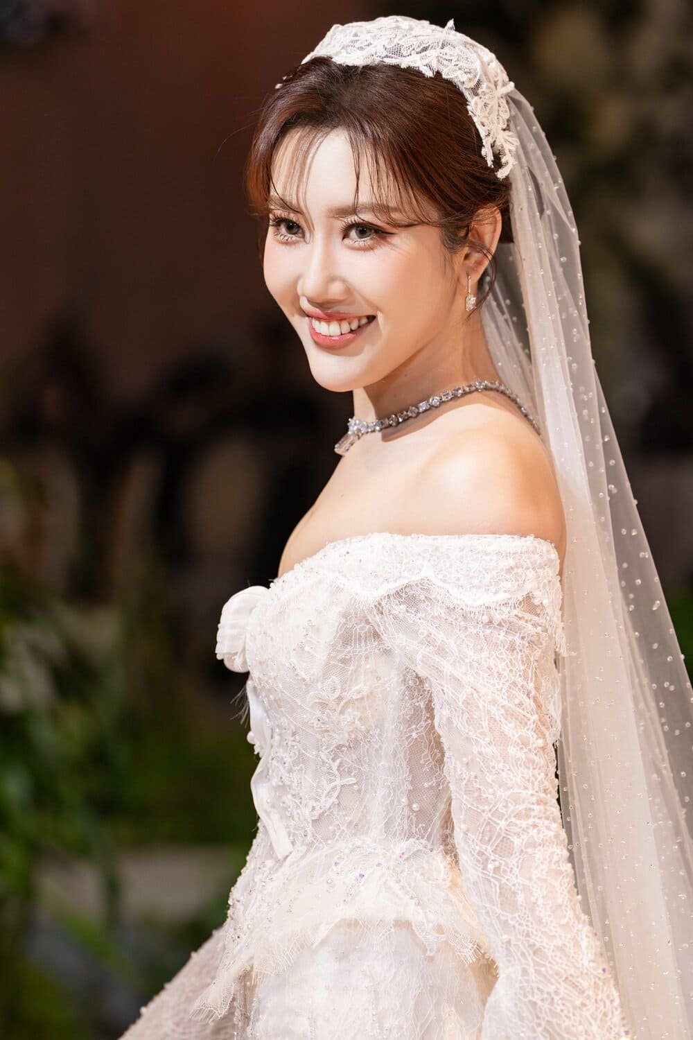 Hinh anh Đóa hoa Philippines "Marian Rivera" nở rộ trong vườn trăng Hacchic Couture Xuân Hè 2026 8