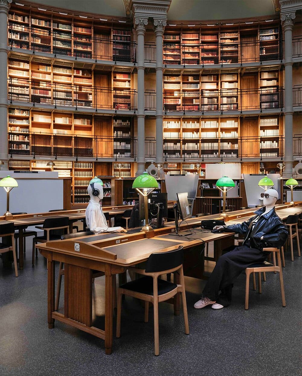 Hinh anh Tinh thần thập niên 1970 ngân vang trong khung trời mùa hè của SANDRO 6