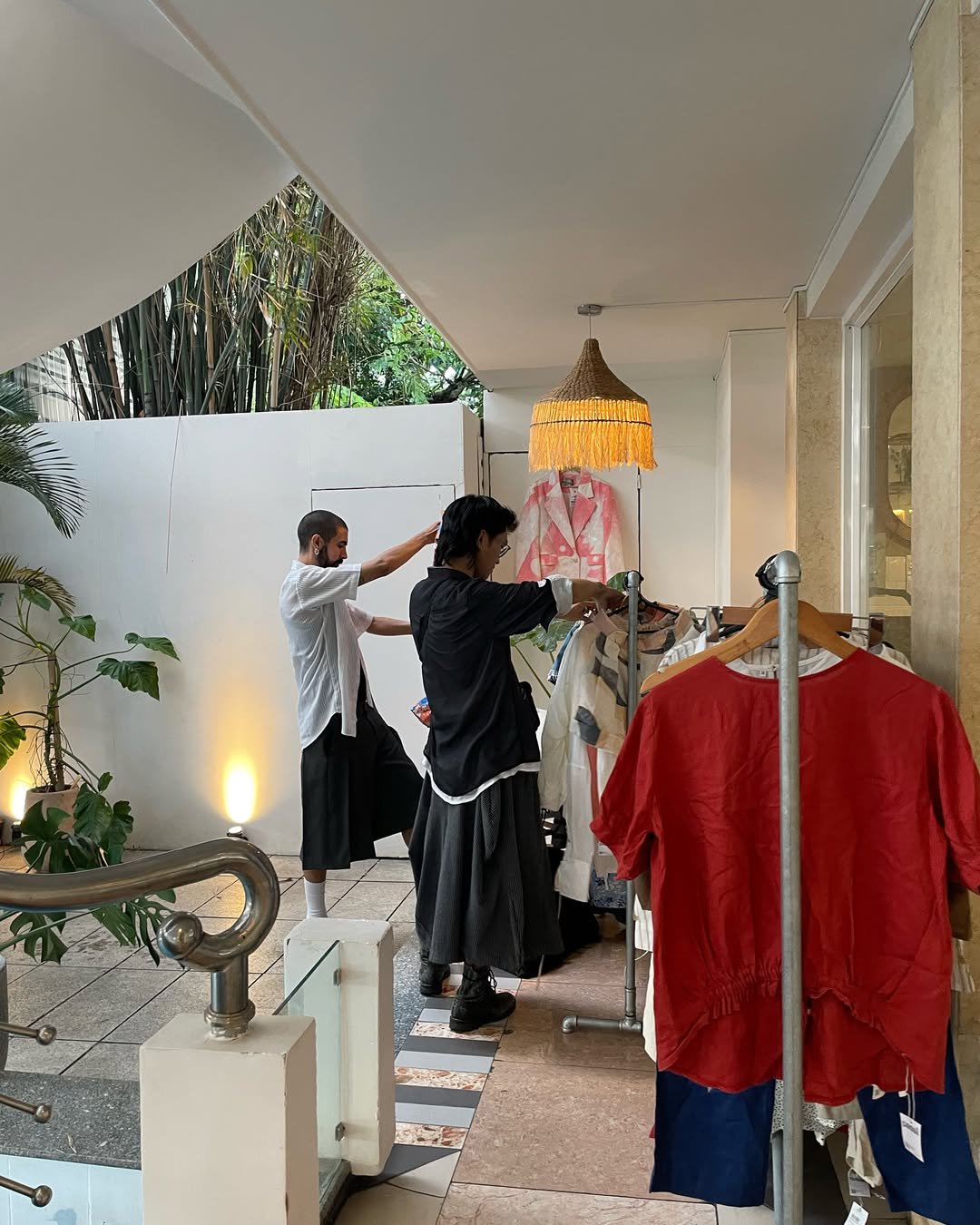 Hinh anh Cửa hàng vật lý - “xương sống” của mô hình thanh lý ký gửi? 1