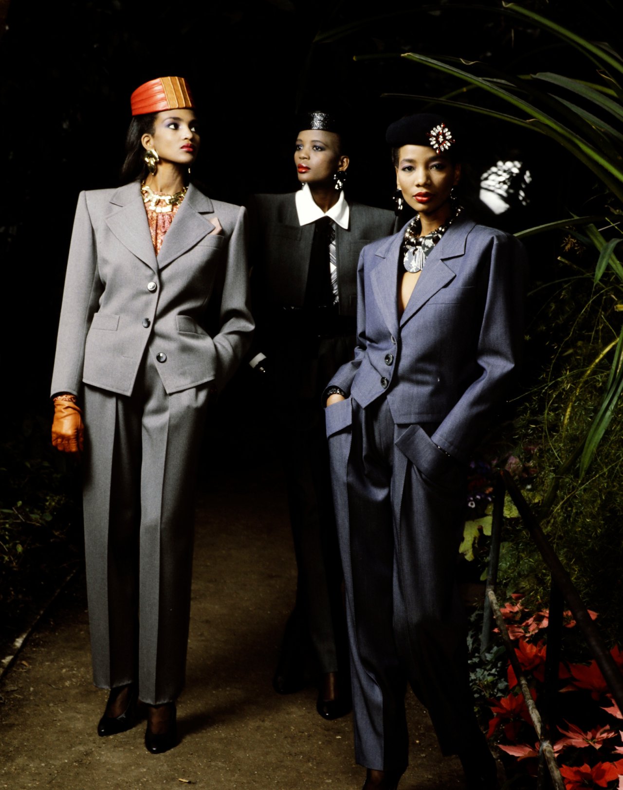 Hinh anh Khám phá lịch sử thời trang: Vì sao quần áo nữ ít túi? 16