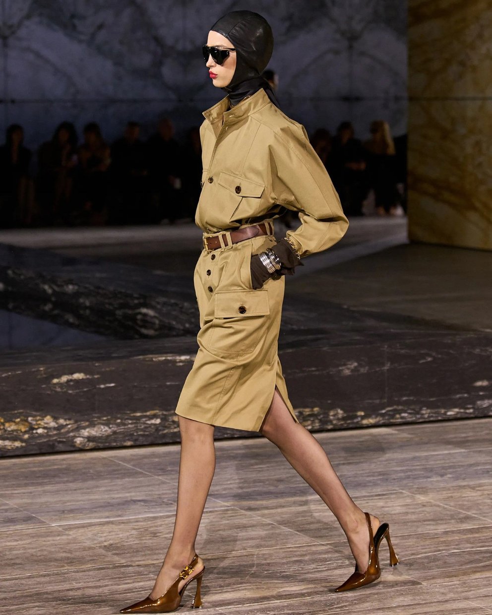 Hinh anh Khám phá lịch sử thời trang: Vì sao quần áo nữ ít túi? 21