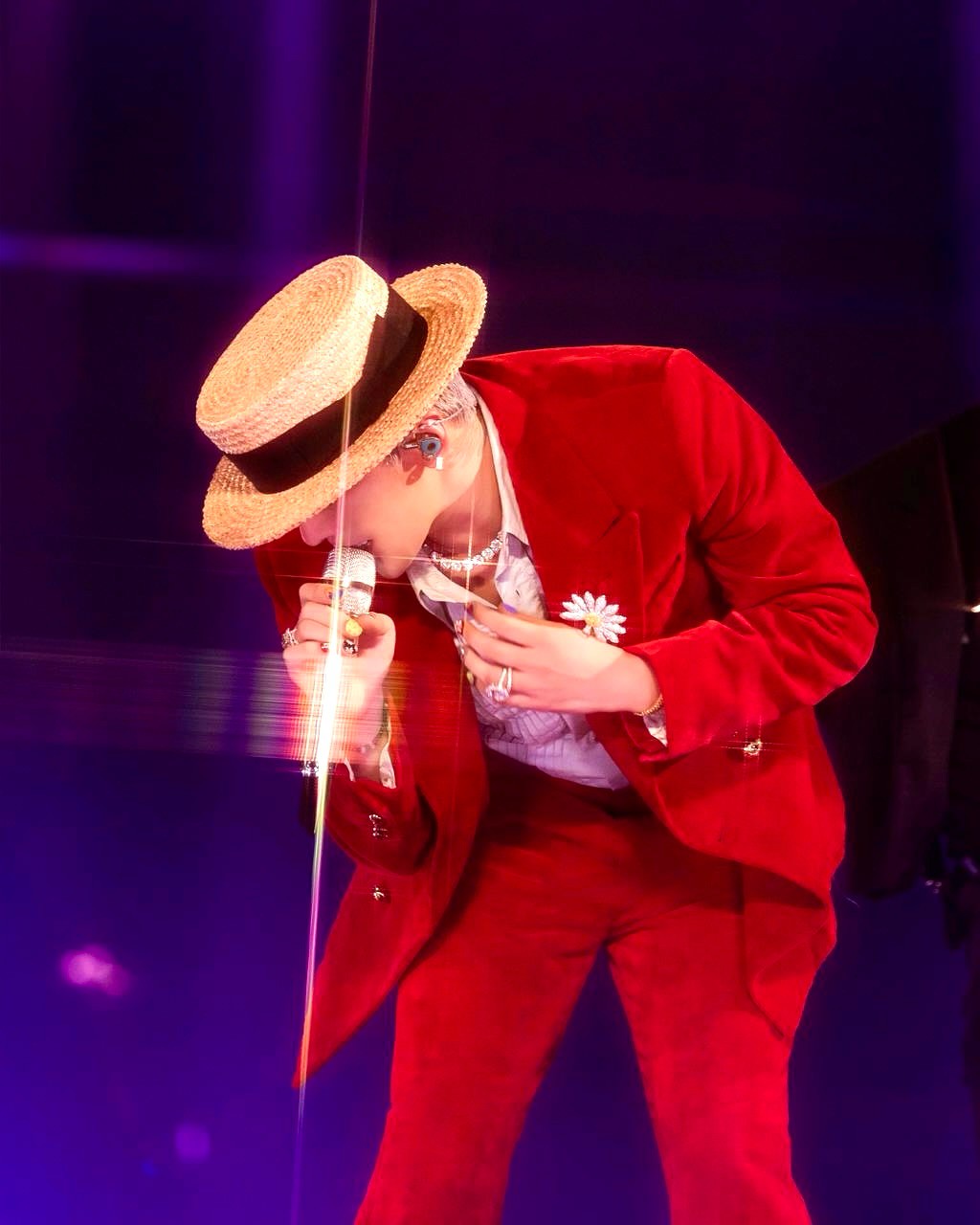 Hinh anh G-Dragon Coded: Công thức là không có công thức 7