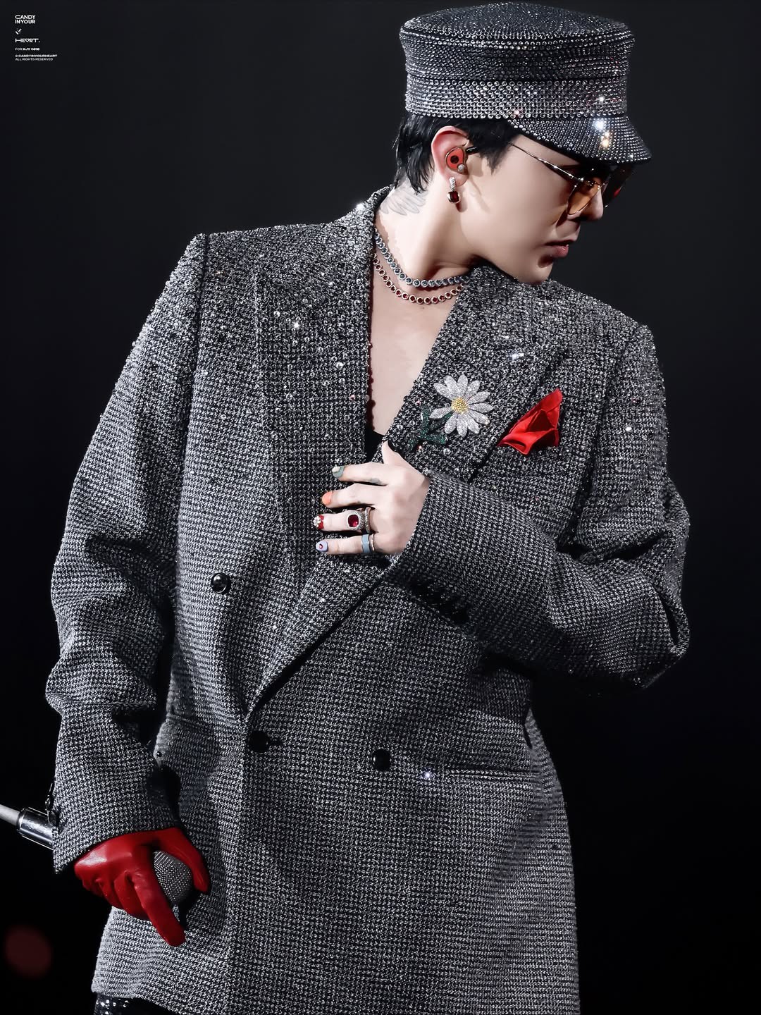 Hinh anh G-Dragon Coded: Công thức là không có công thức 17