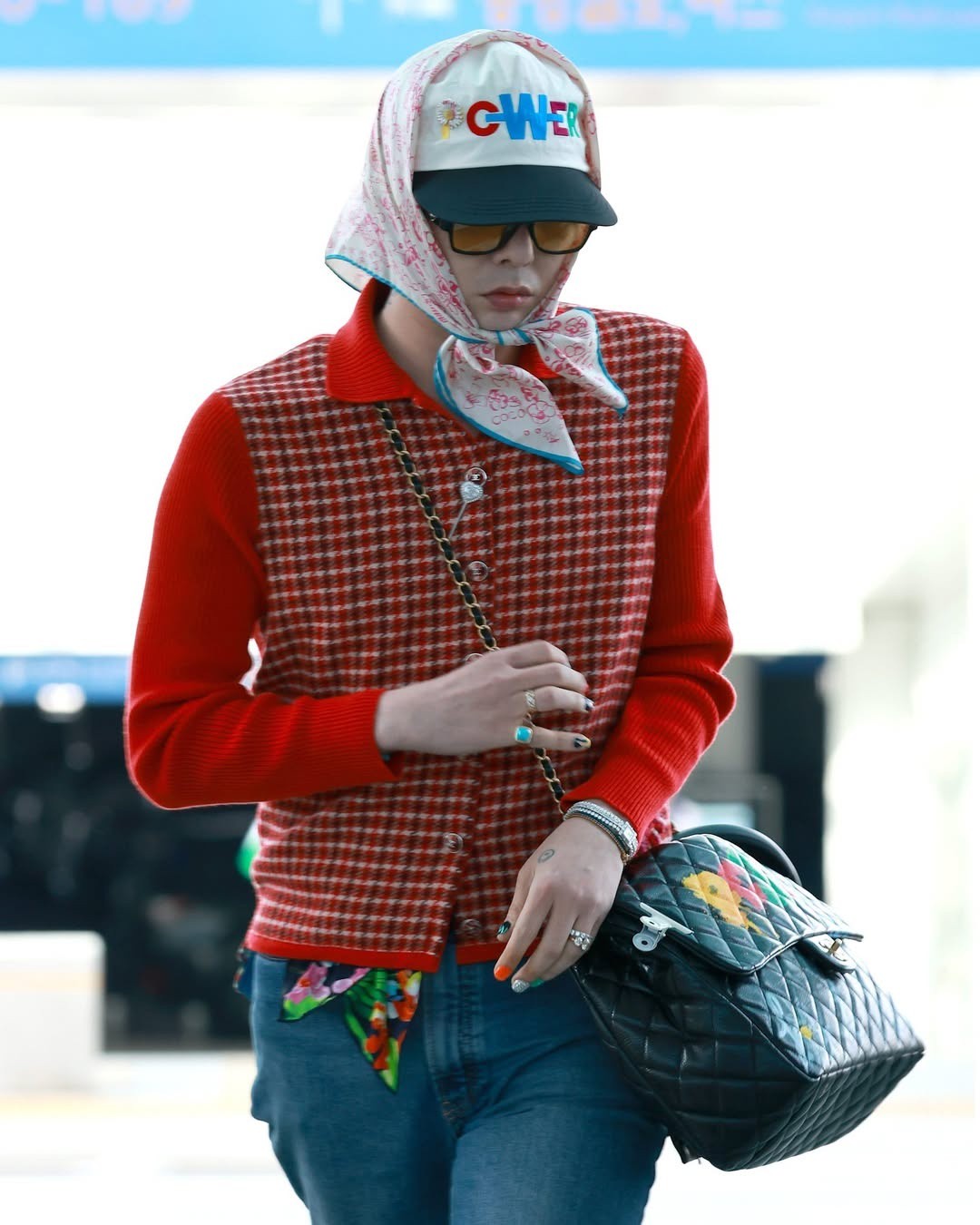 Hinh anh G-Dragon Coded: Công thức là không có công thức 19